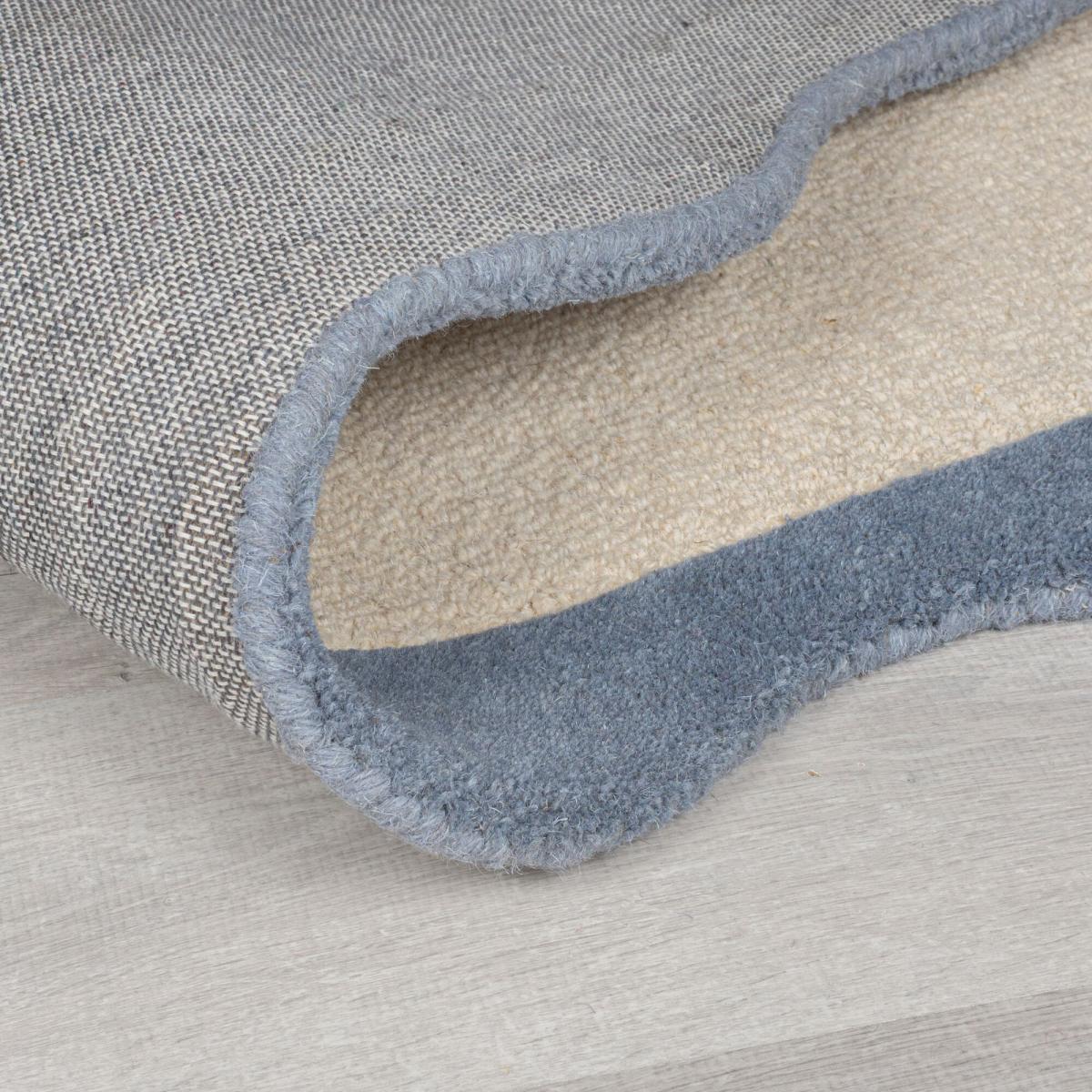 Bonnie Scallop Border Wool Runner – image 3
