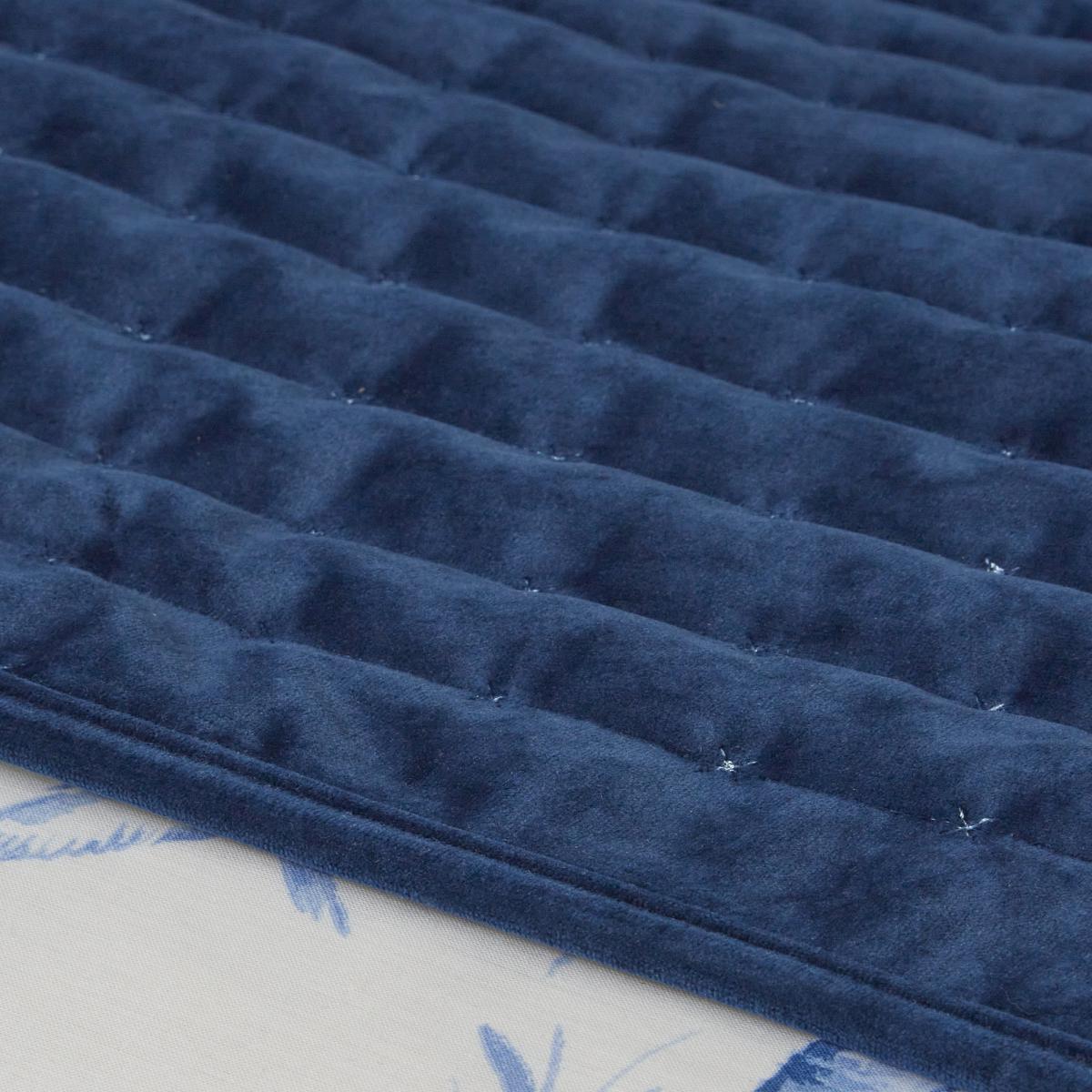 Chinoiserie Blue Bed Runner Blue – image 2