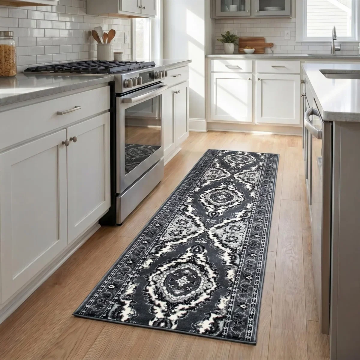 Texas Medallion Traditional Hallway Runner - Grey / 720cm – image 3