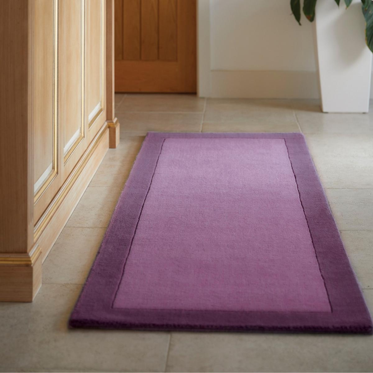 Borders Wool Hallway Runner in Mauve