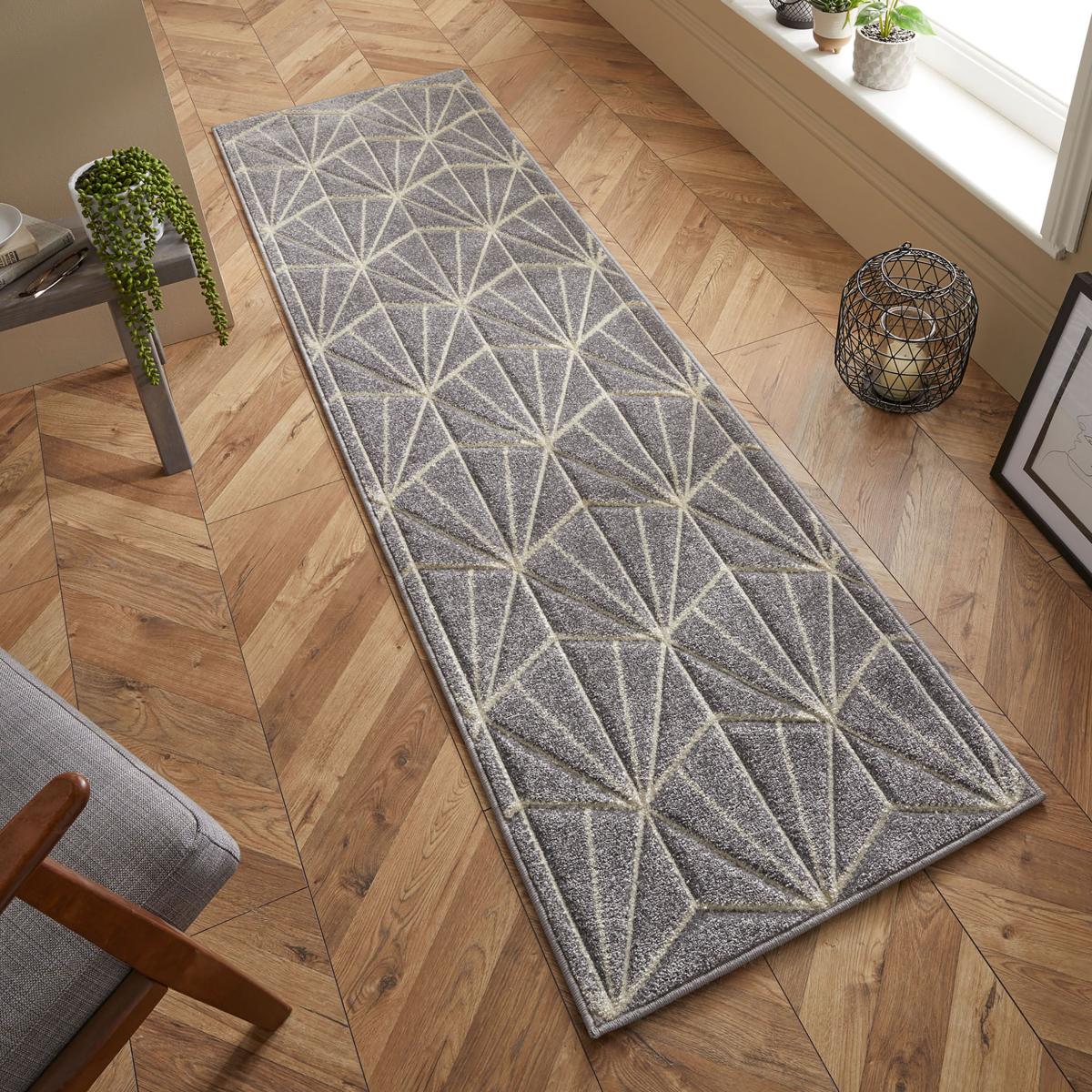 Portland 750 N Geometric Carved Runner Rugs in Grey Cream – image 1