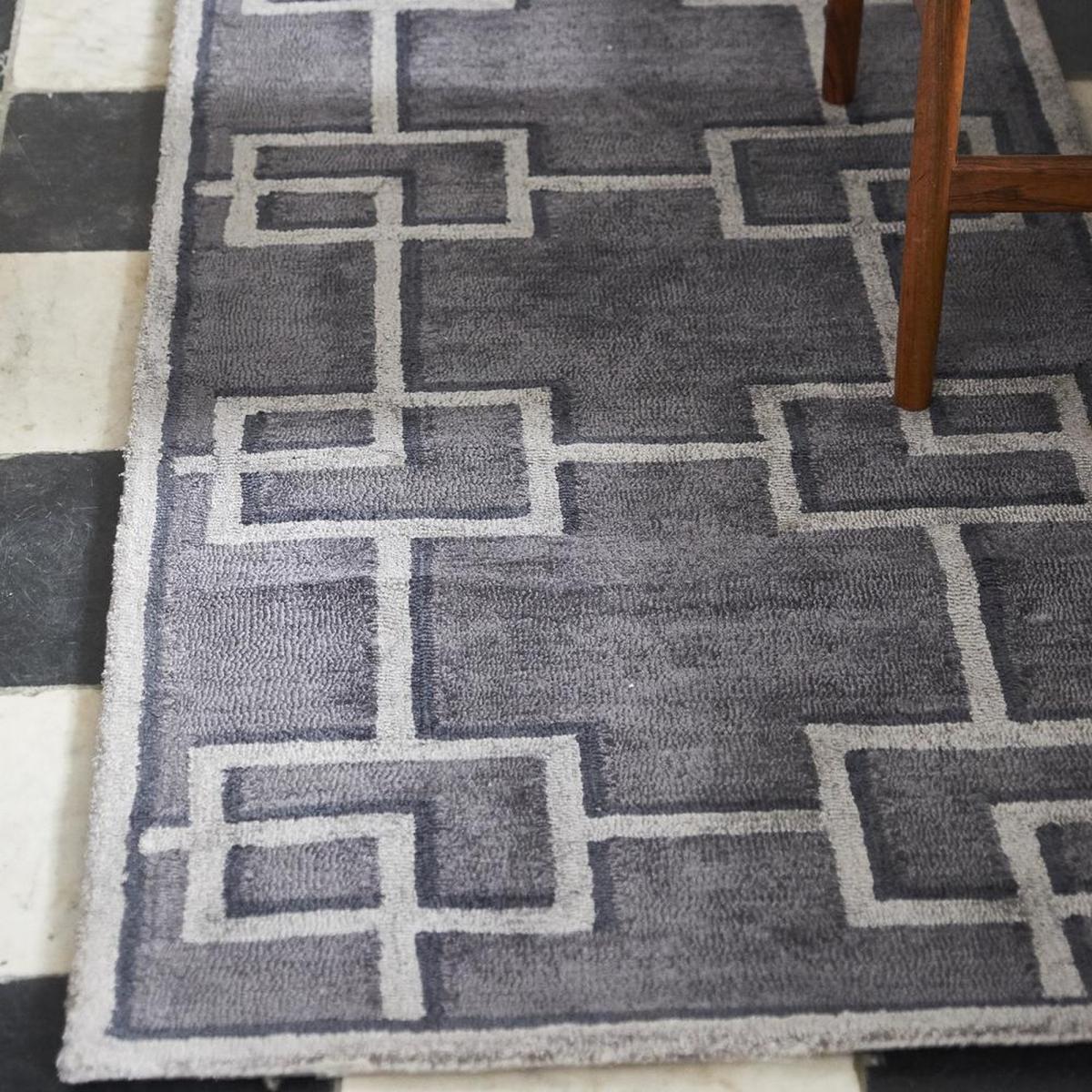 Rheinsberg Runners in Granite by Designers Guild – image 2