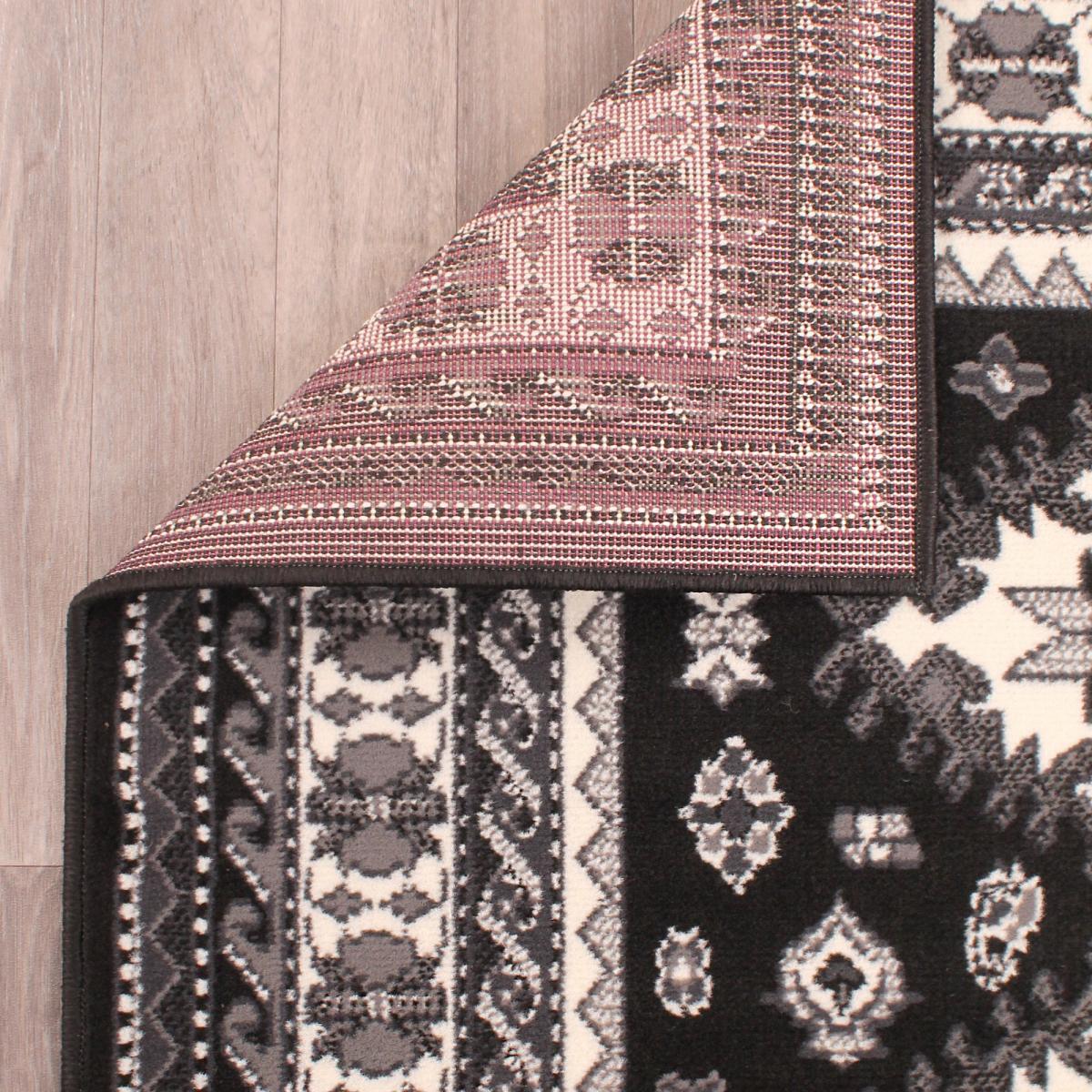 Malak Runners in Black by Rugstyle – image 2