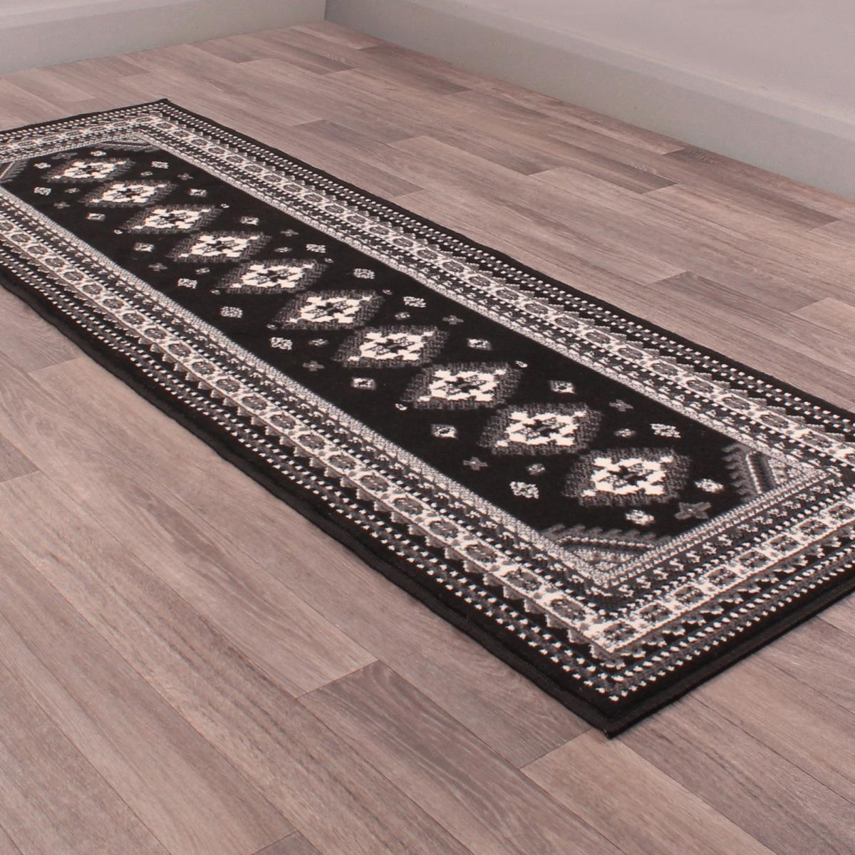 Malak Runners in Black by Rugstyle – image 1