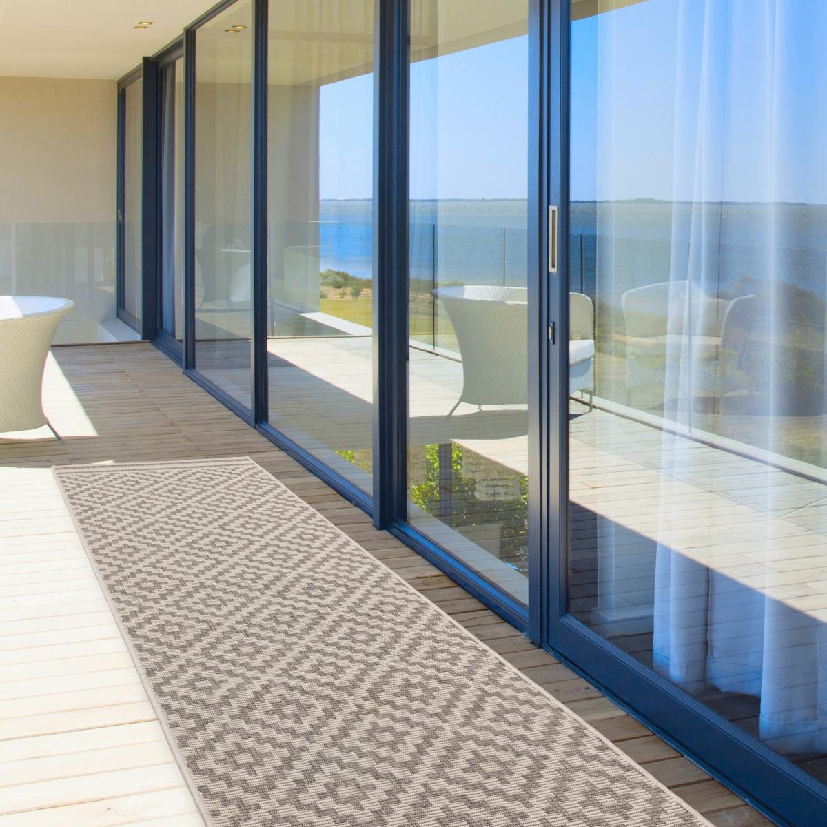 Patio PAT11 Diamond Outdoor Runner Rugs in Grey – image 1
