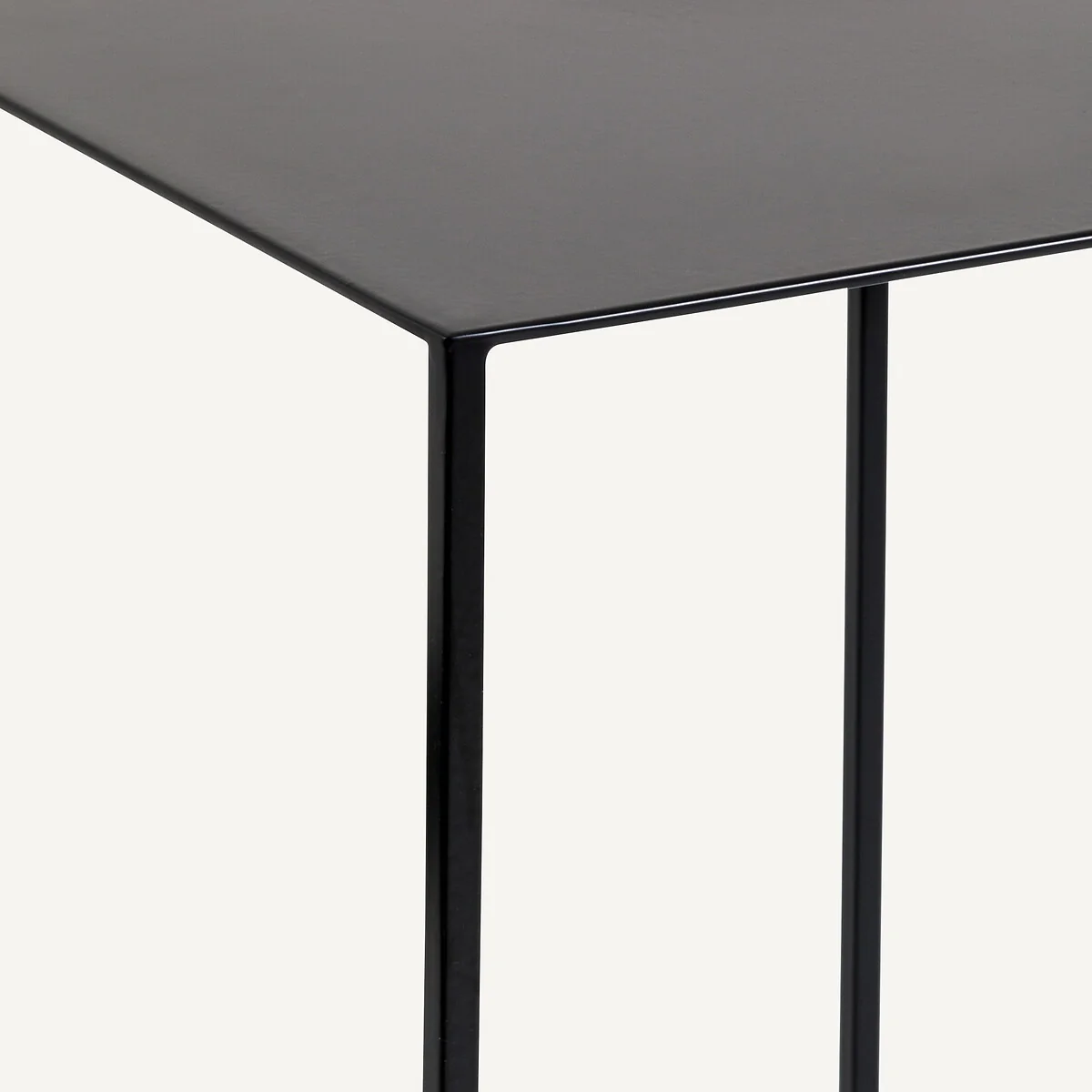 Romy Set of 2 Lacquered Metal Nesting Tables – image 5