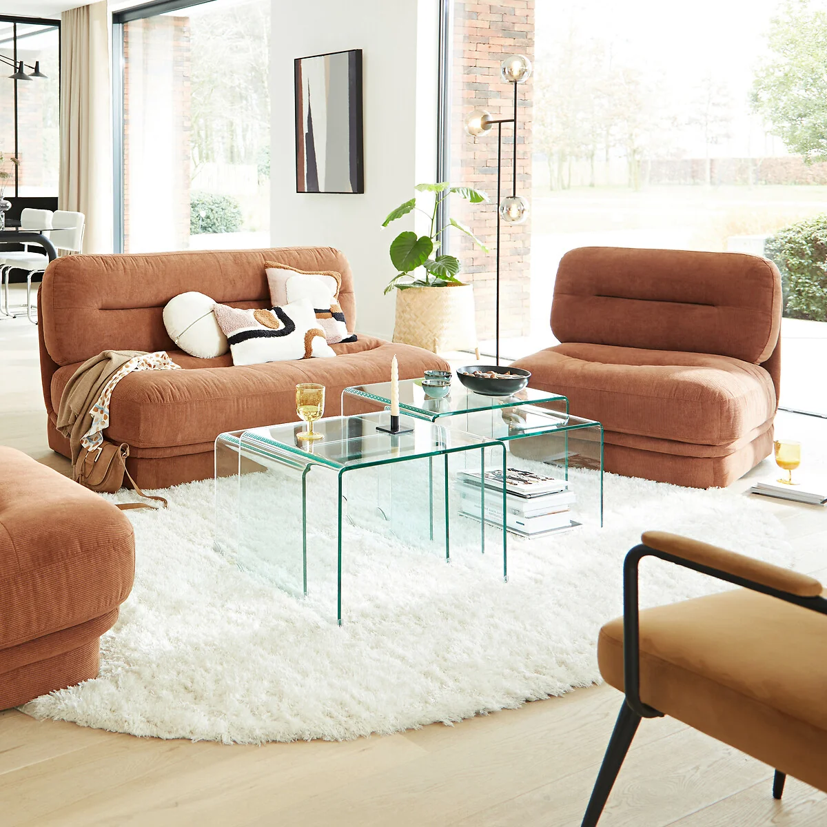 Joan Nesting Tables in Tempered Glass – image 2