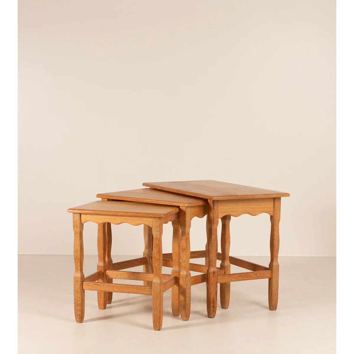 Vintage Mid Century Nesting Side Tables, Set of Three – image 3