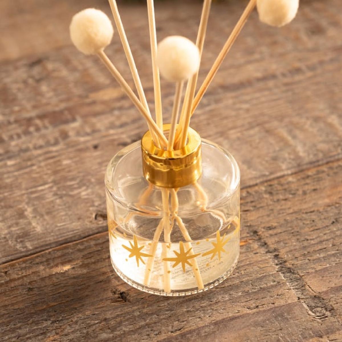 Star Pom Pom Gingerbread Diffuser – image 2