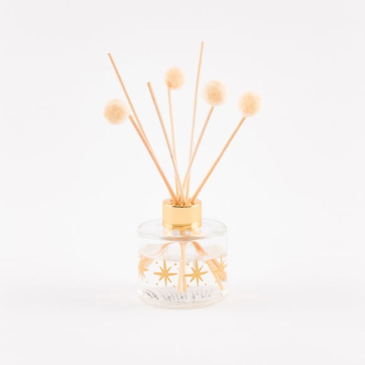 Star Pom Pom Gingerbread Diffuser – image 3