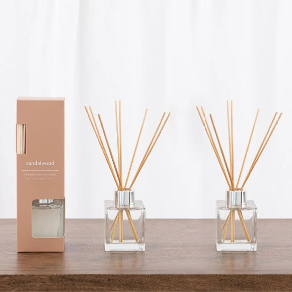 Set of 2 Sandalwood Diffusers Brown – image 1