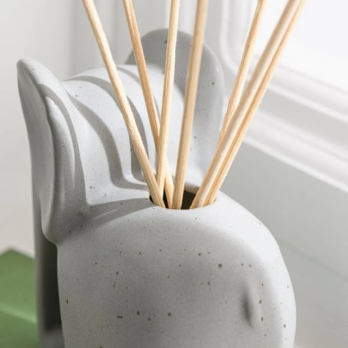 Elephant Diffuser Honey and Saffron 100ml Beige – image 2