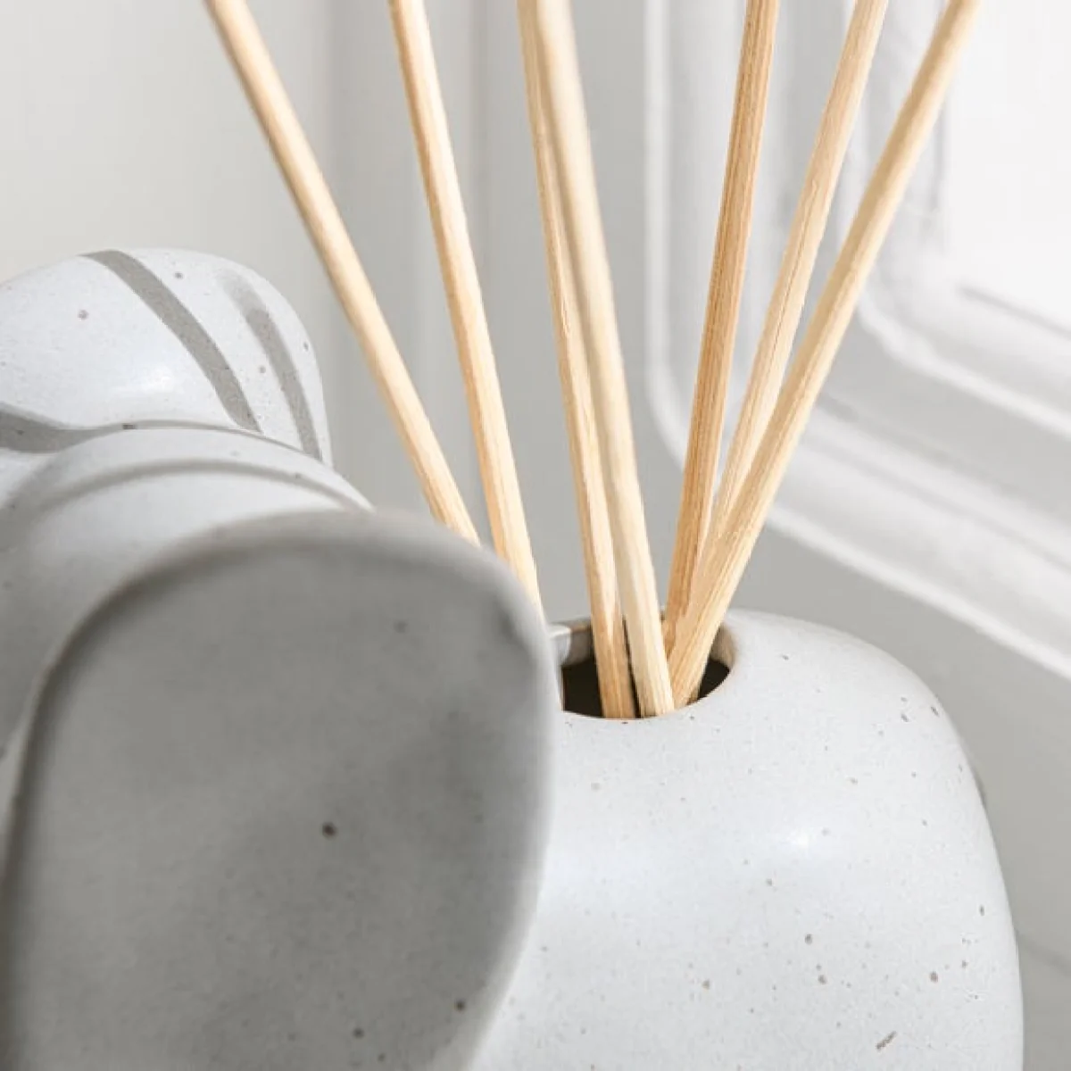 Elephant Diffuser Honey and Saffron 100ml Beige – image 3