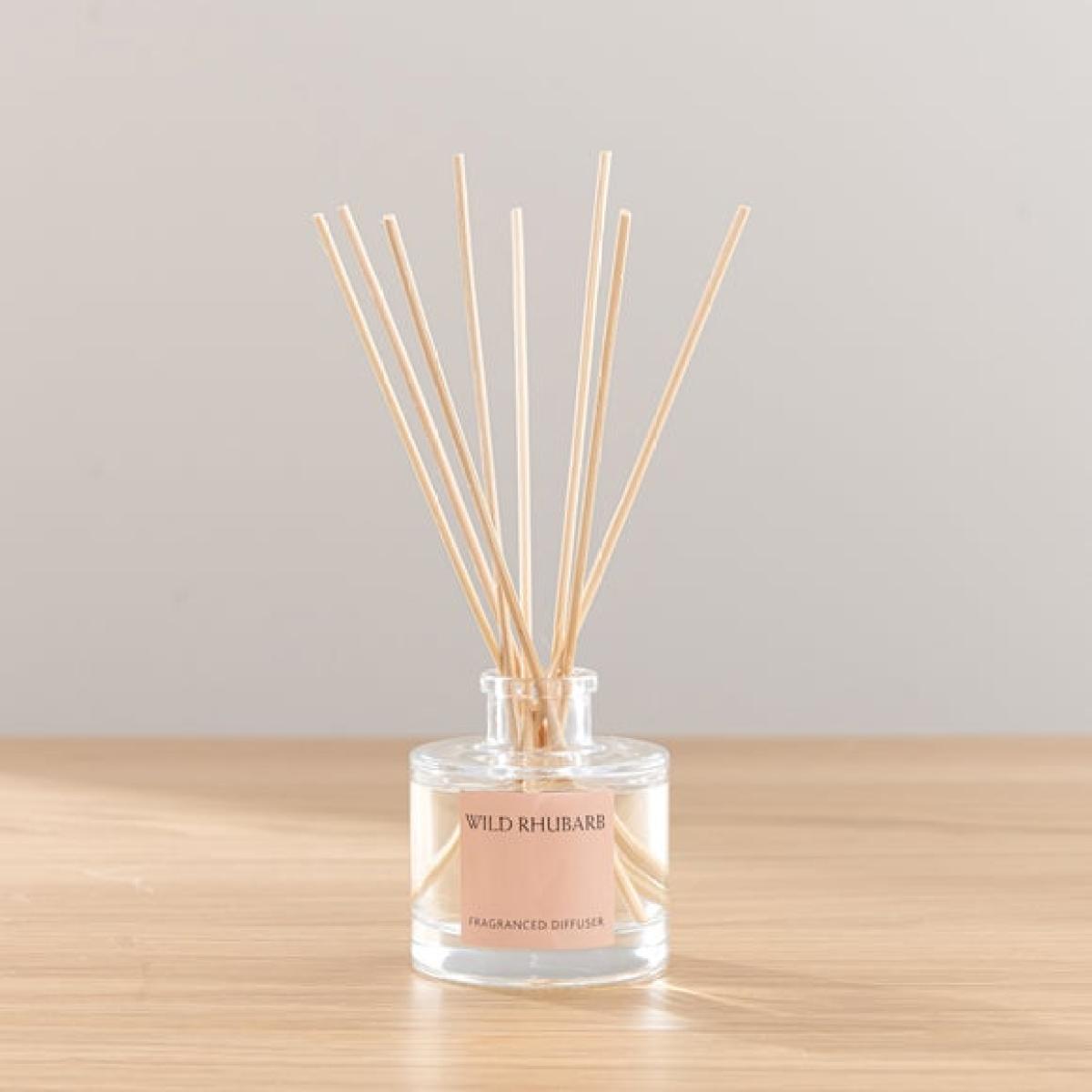 Artificial Tiger Lily Floral Bouquet in Vase & Wild Rhubarb Diffuser Gift Set – image 3