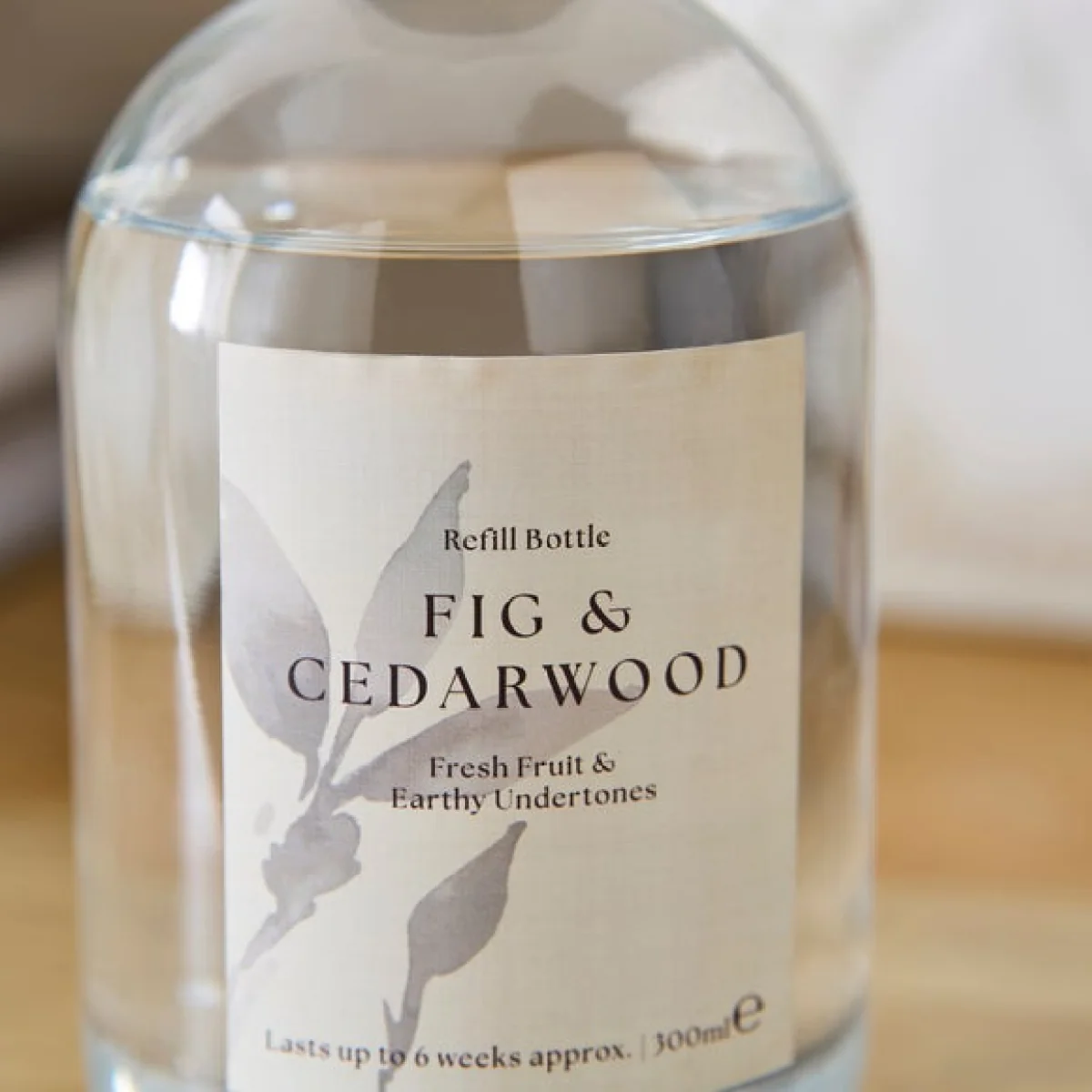 Global Zen Fig & Cedarwood Diffuser Refill White – image 2