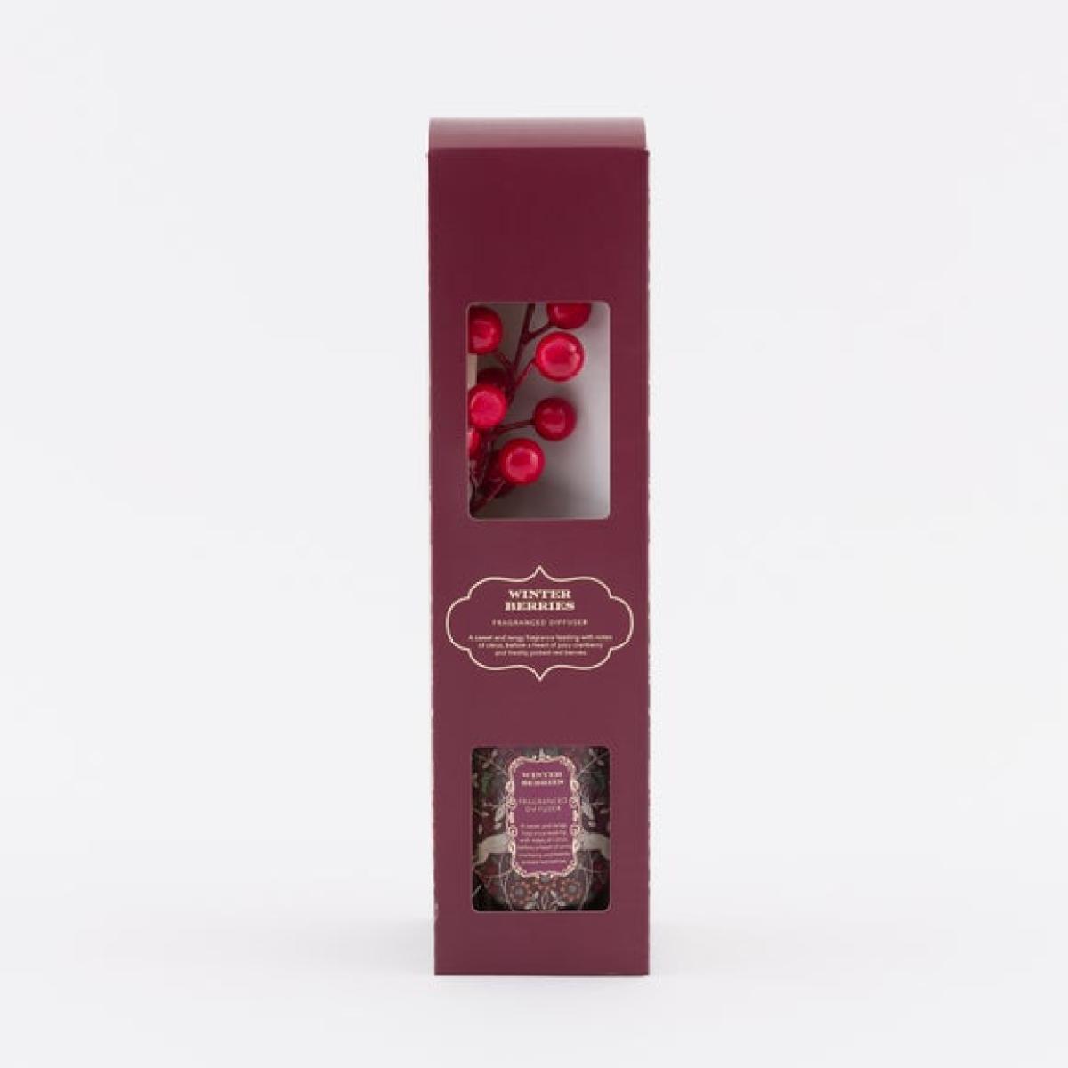 Festive Winter Berries Diffuser – image 4