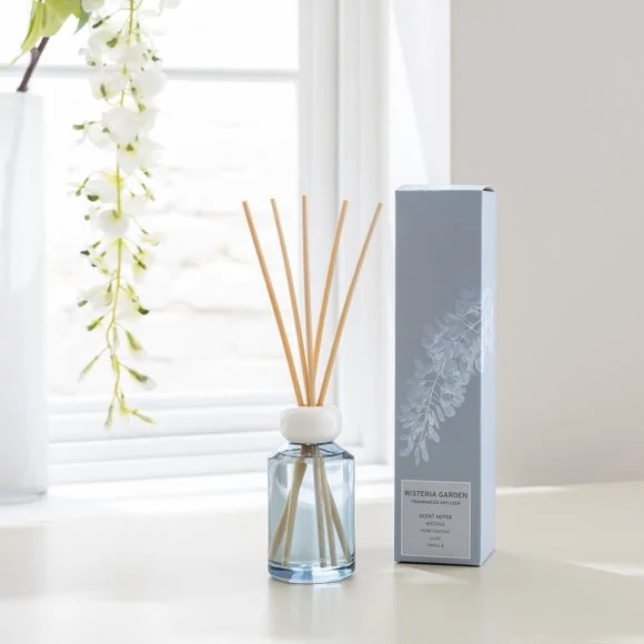 Wisteria Garden Diffuser – image 1