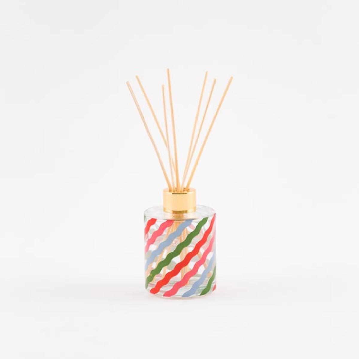 Candy Stripe Strawberry & Vanilla Diffuser – image 2