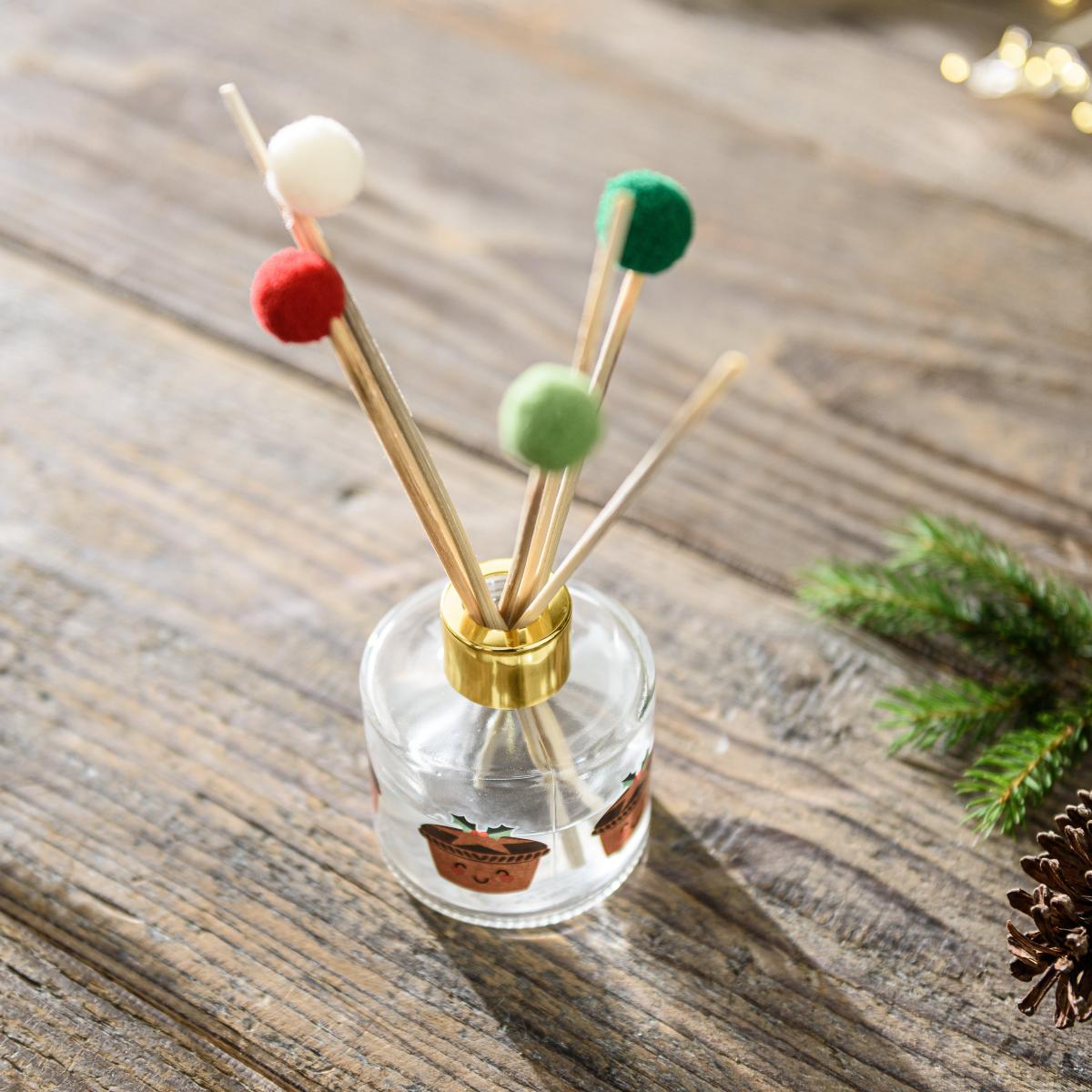 Mince Pie Pom Pom Diffuser – image 2