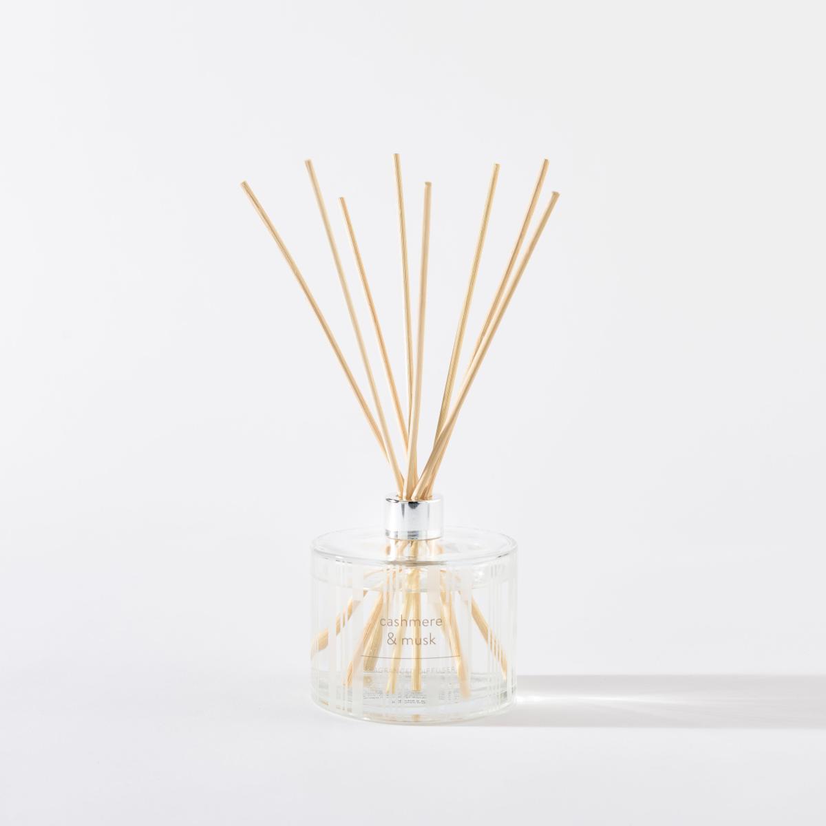 Cashmere and Musk Diffuser – image 3