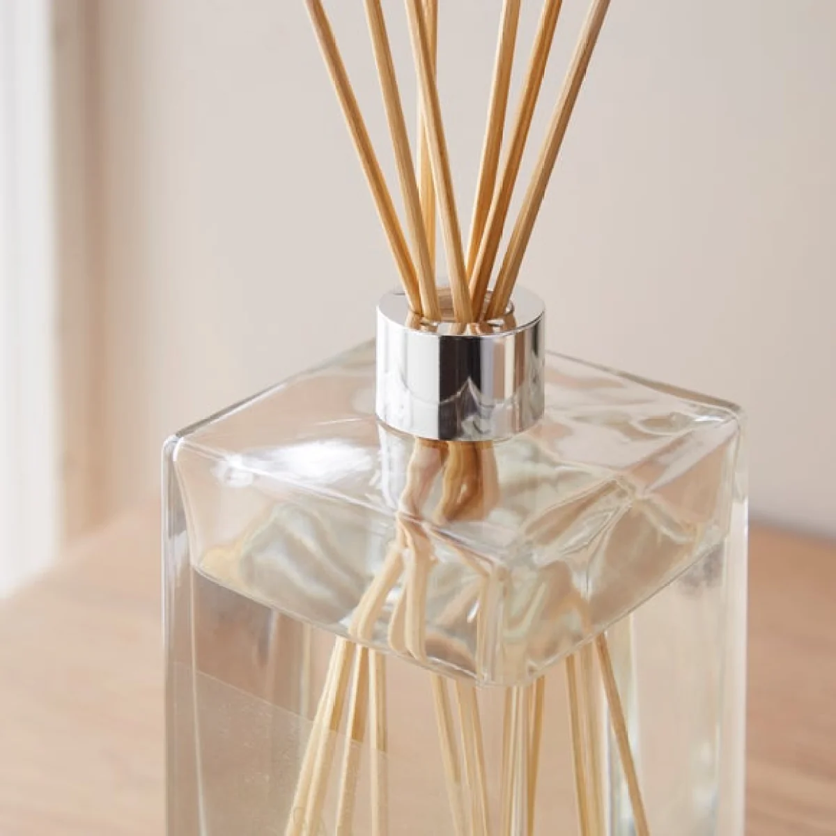 Lemon & Bergamot Diffuser, 400ml Clear – image 2