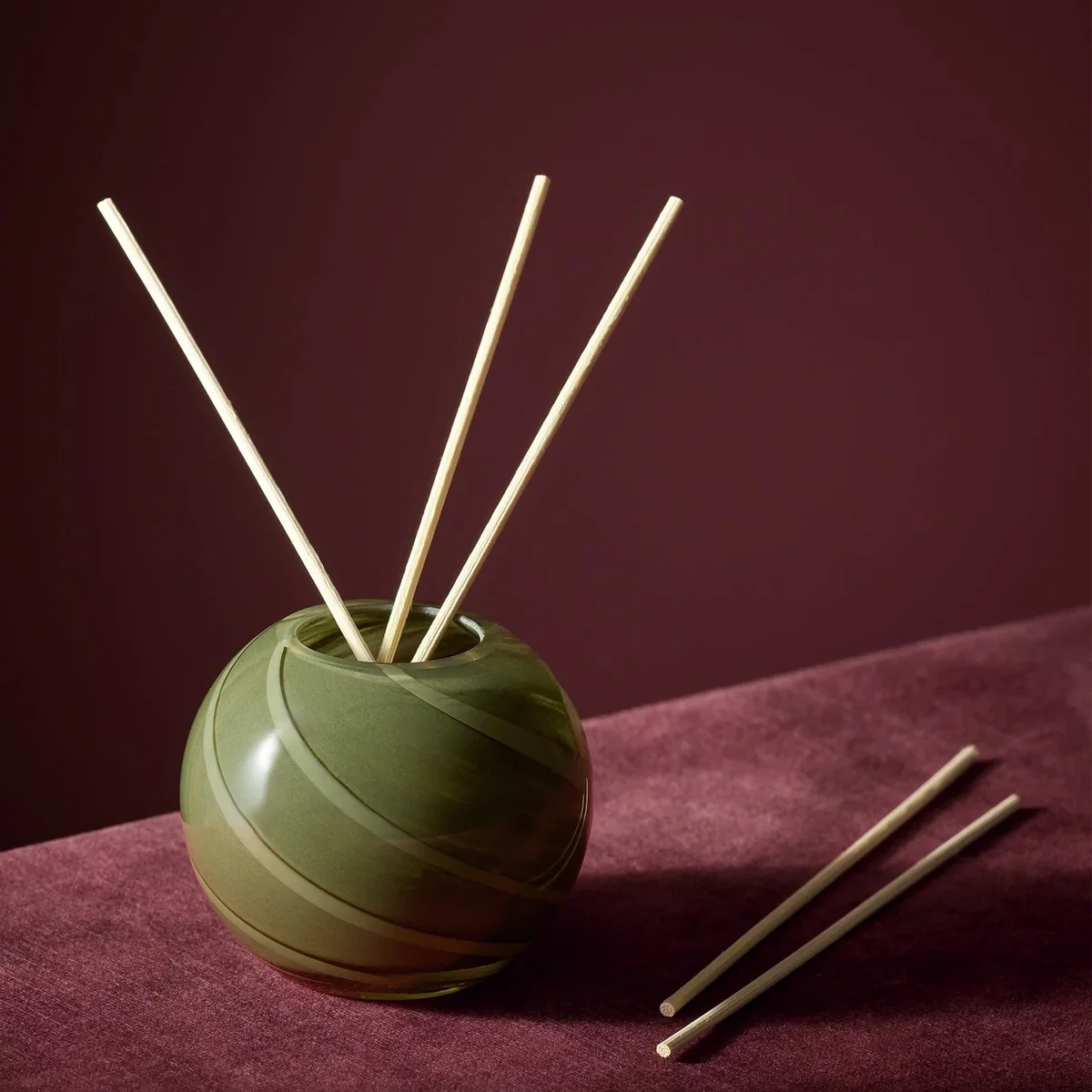 Habitat 90ml Bauble Diffuser - Aspen – image 1