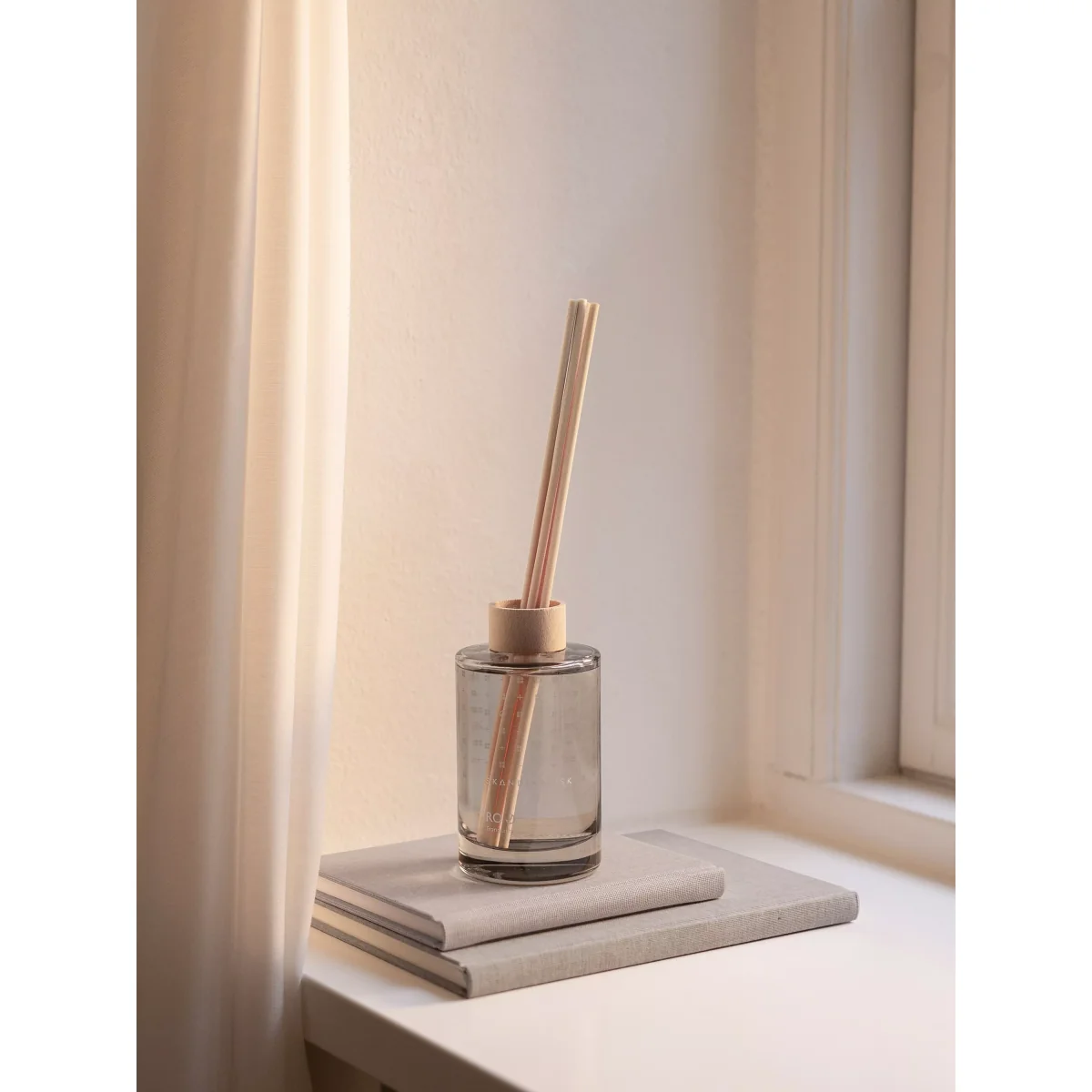 SKANDINAVISK Ro Reed Diffuser, 200ml – image 5