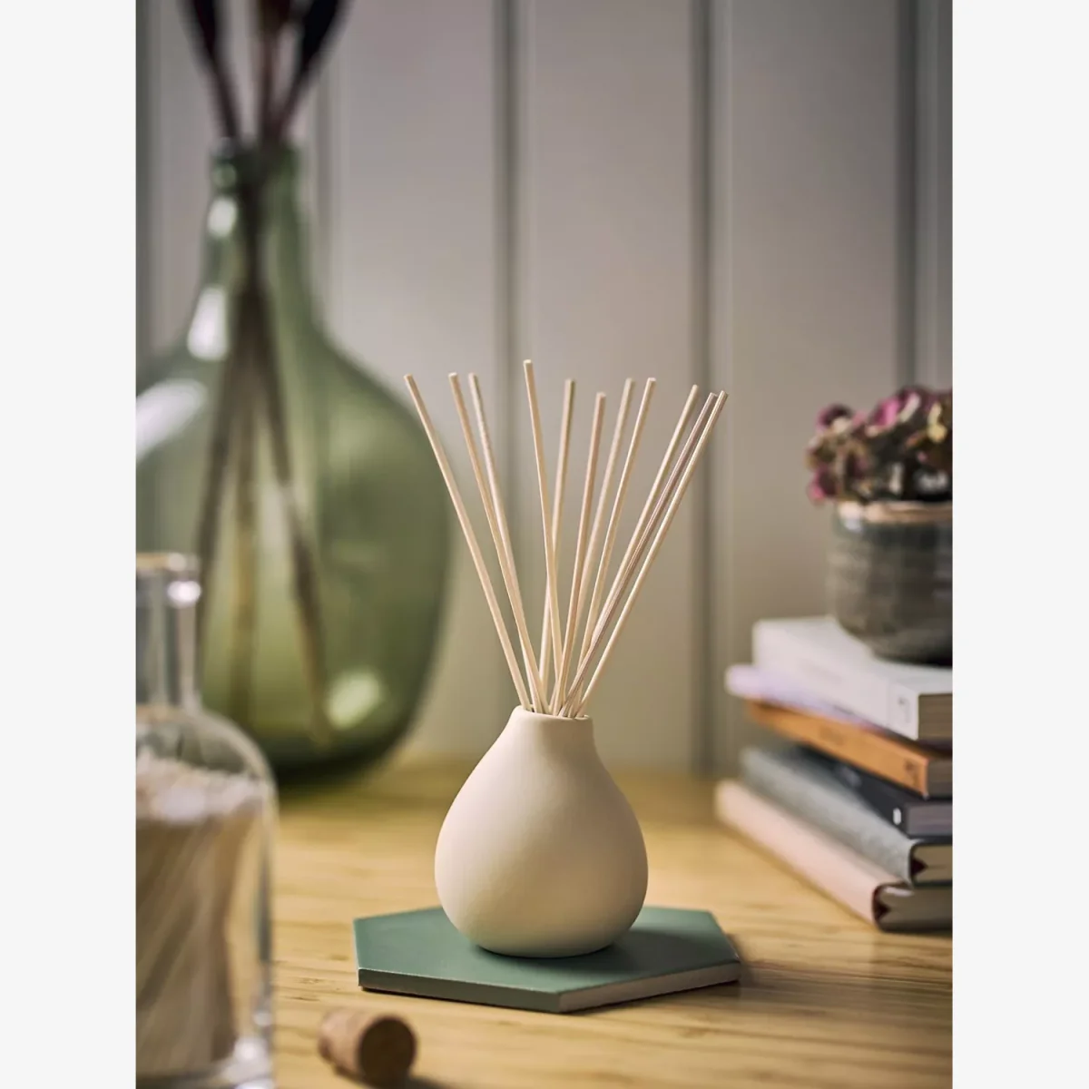 Aery Himalayan Cedarleaf Reed Diffuser, 200ml – image 1