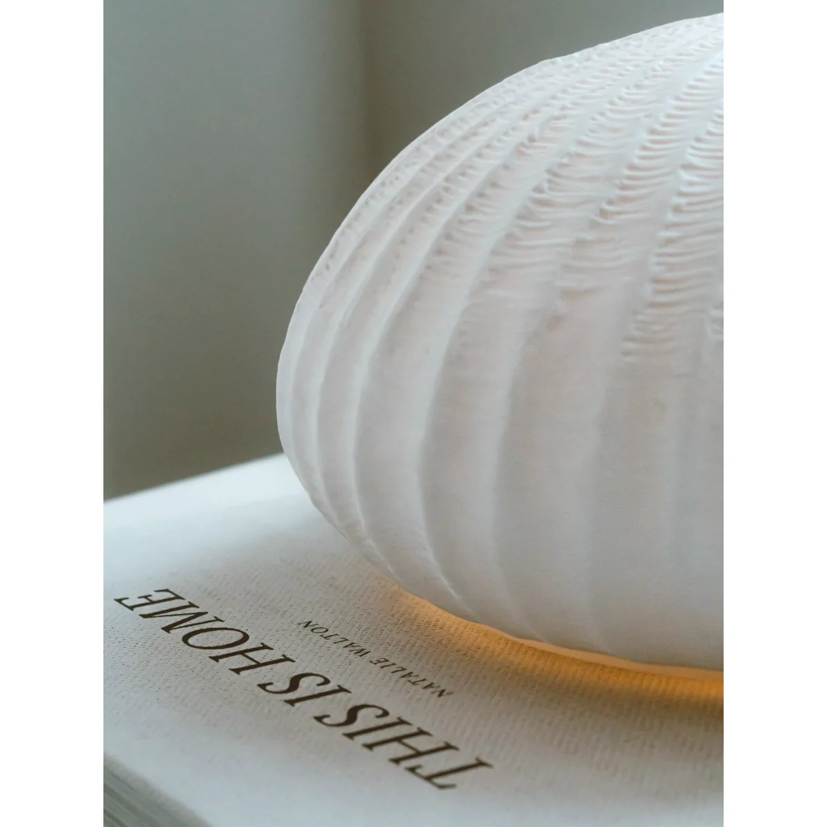 MADE BY ZEN Oceania Ceramic Electric Diffuser, White, 100ml – image 3