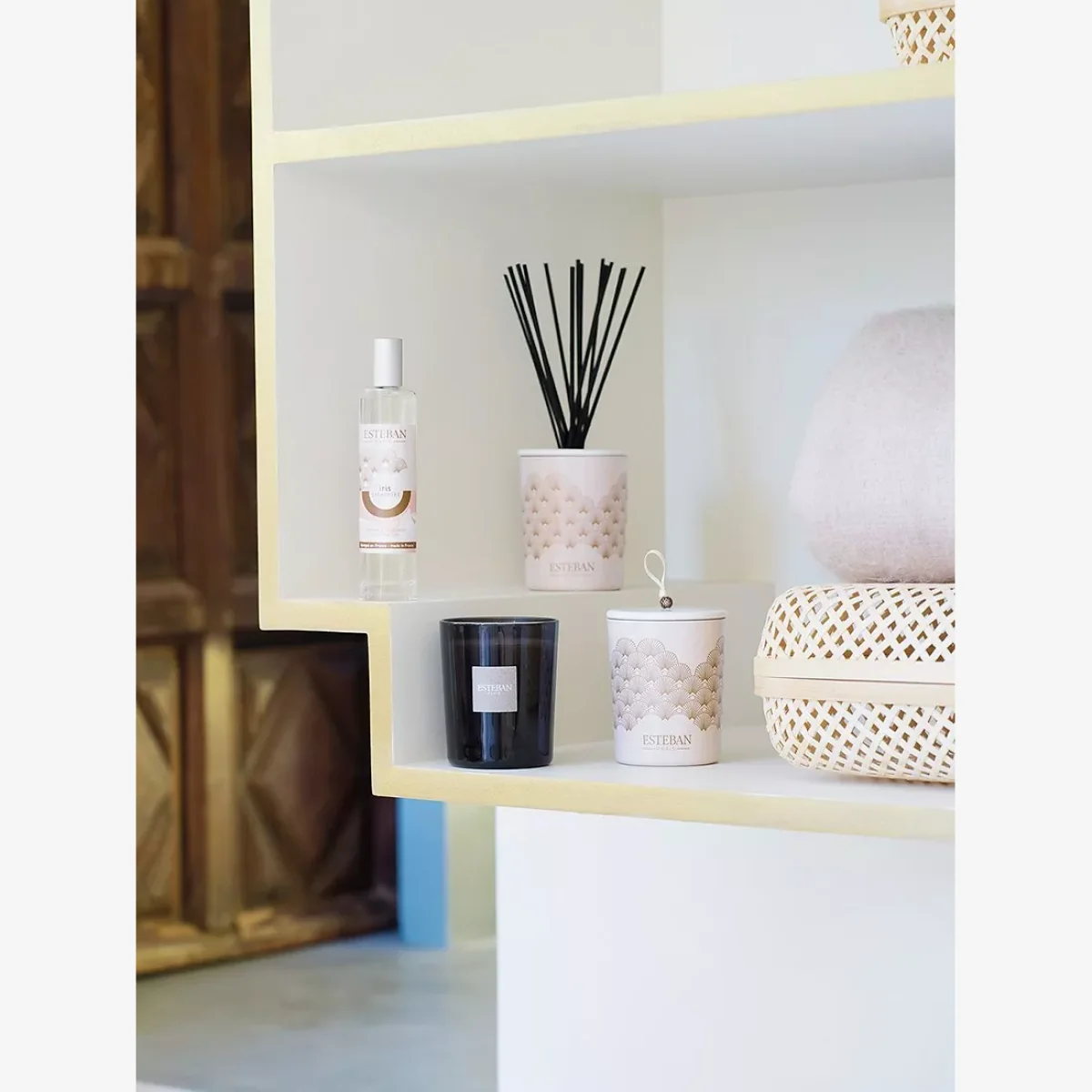 Esteban Iris Cashmere Reed Diffuser, 100ml – image 1