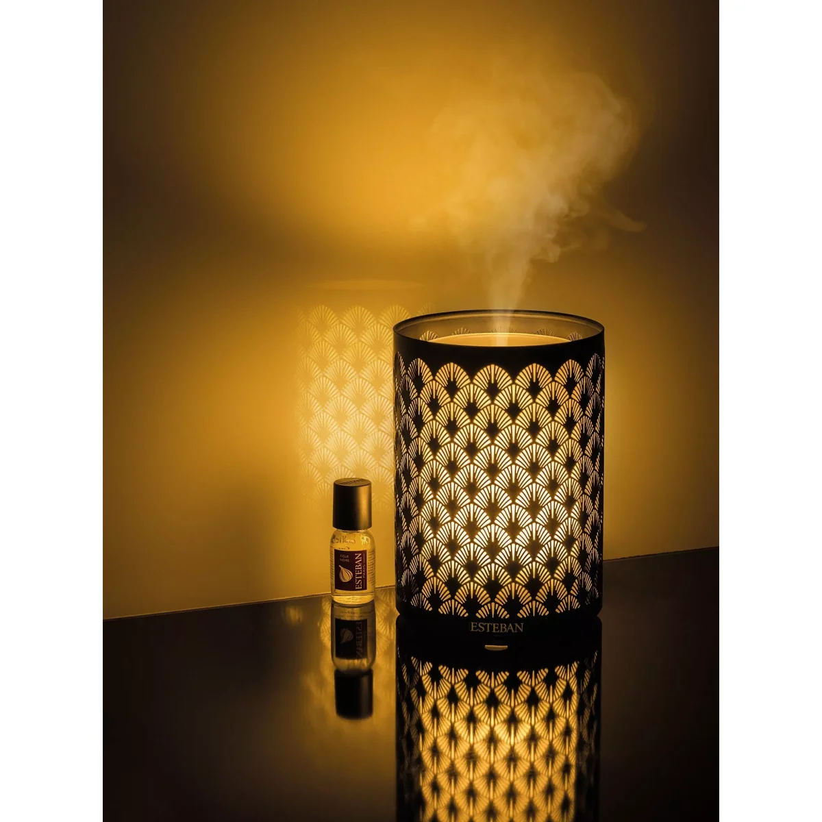 Esteban Art Deco Light Effects Diffuser – image 4