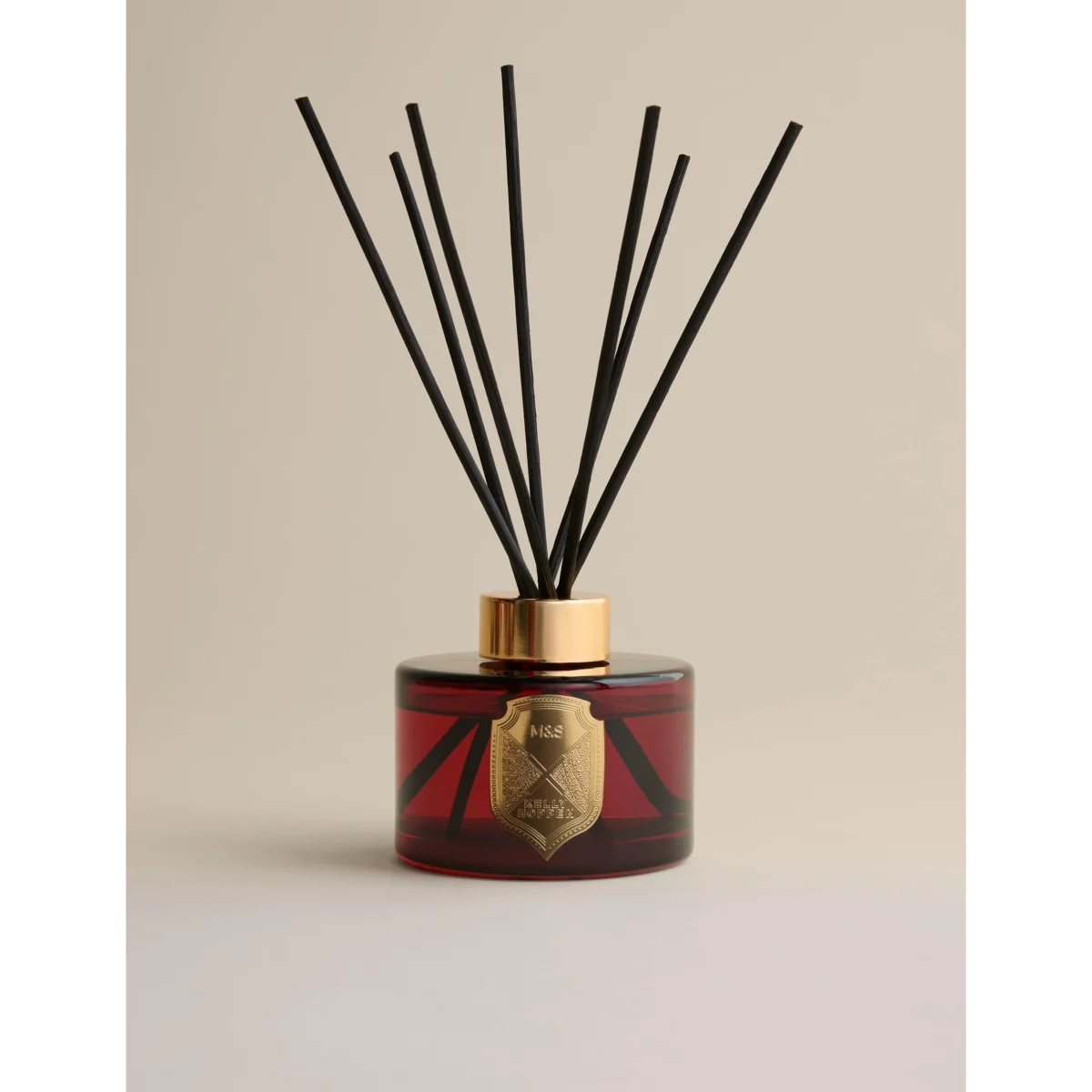 M&S X Kelly Hoppen Kelly Hoppen Christmas Joy Diffuser 200ml Red Mix – image 3