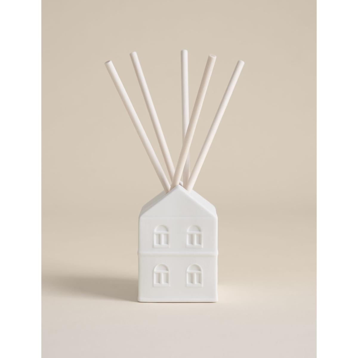 M&S Collection Mandarin Clove & Cinnamon Pre-Scented Reed Townhouse Diffuser - Red Mix, Red Mix – image 3