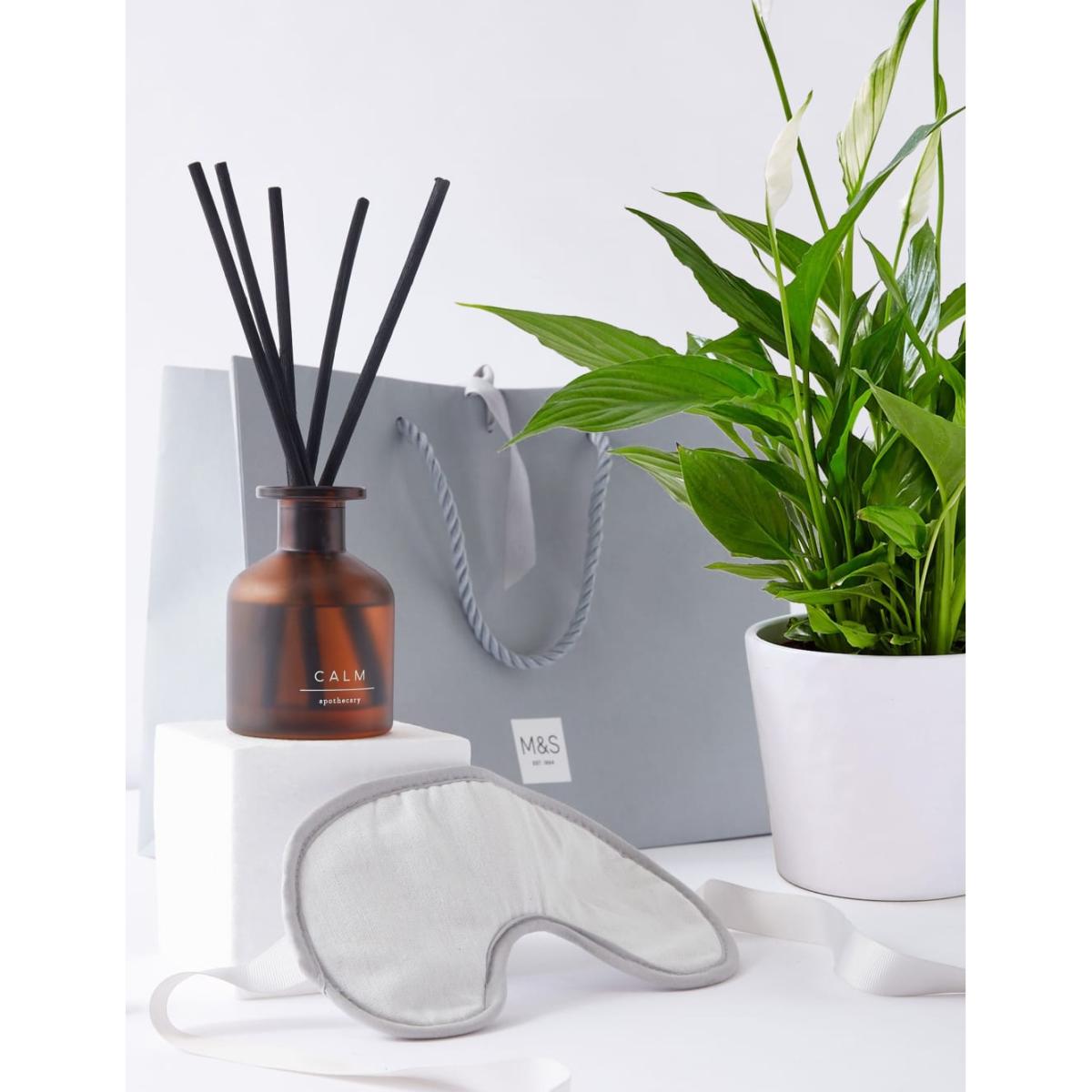 M&S Relax Hamper with Peace Lily Plant – image 3