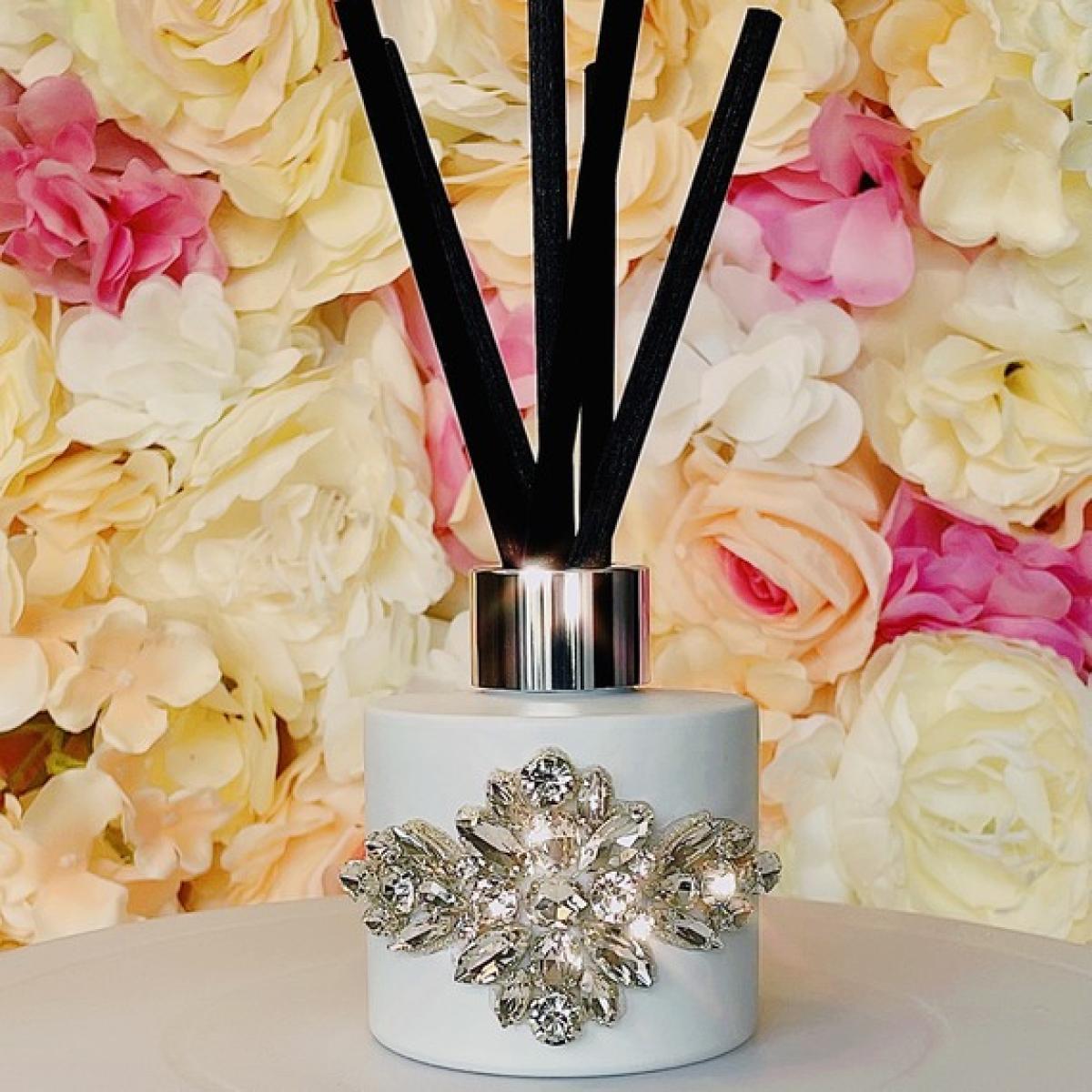 Embellished Silver Reed Diffuser Warming Cashmere - Silver