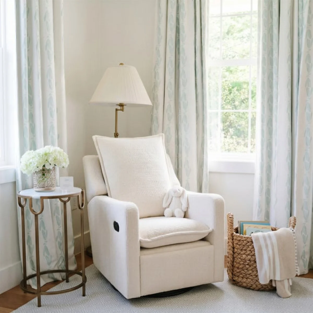 Bebe & Beyond Boucle Nestler Recliner Chair – image 2