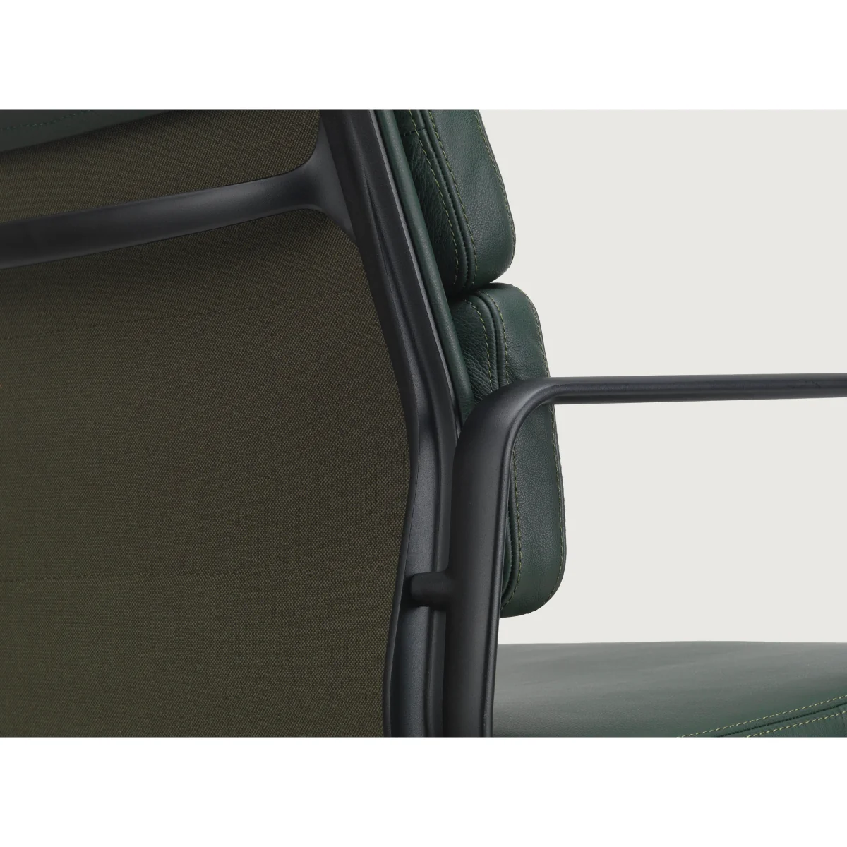 Heal's Eames Soft Pad Chair EA 217 – image 7
