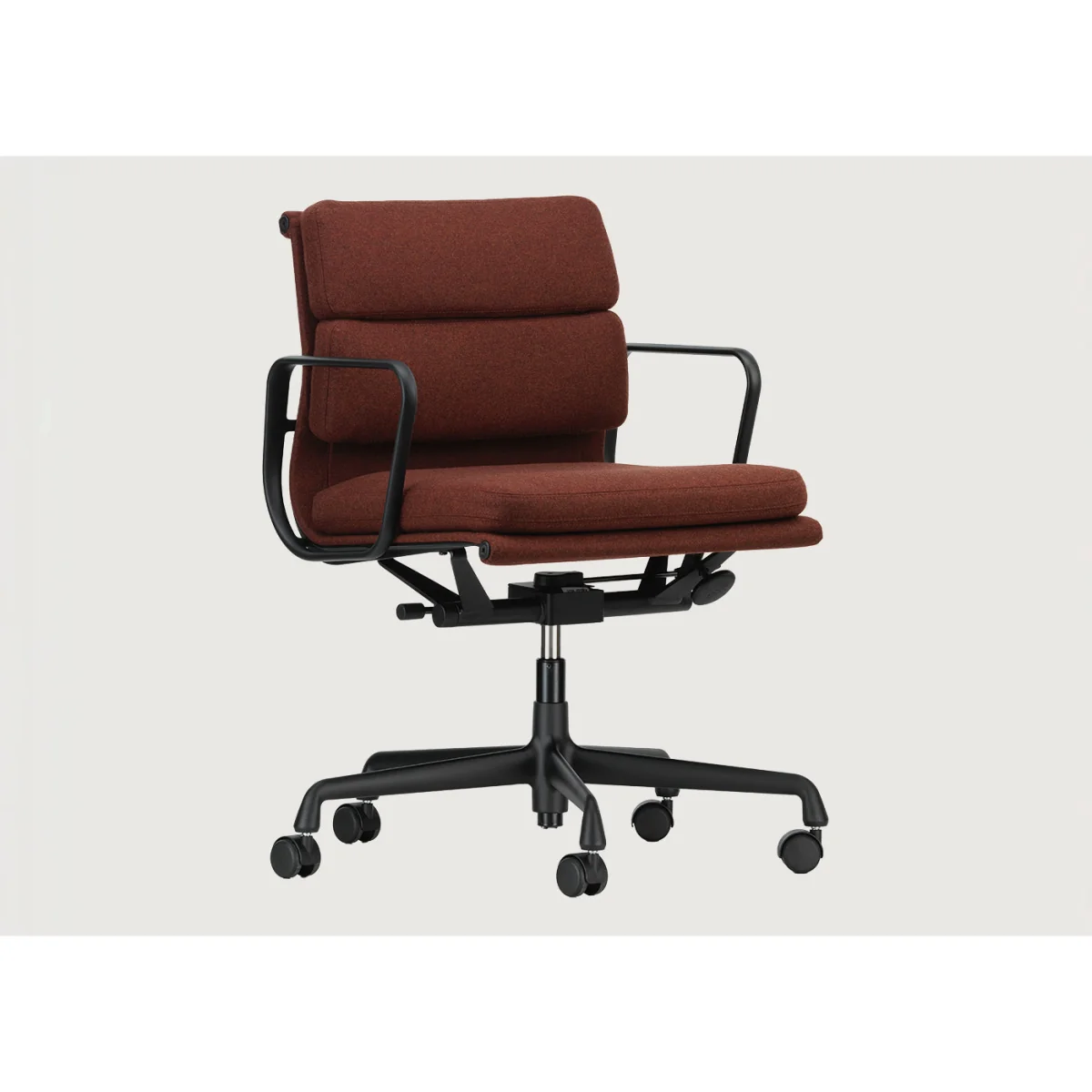 Heal's Eames Soft Pad Chair EA 217 – image 8