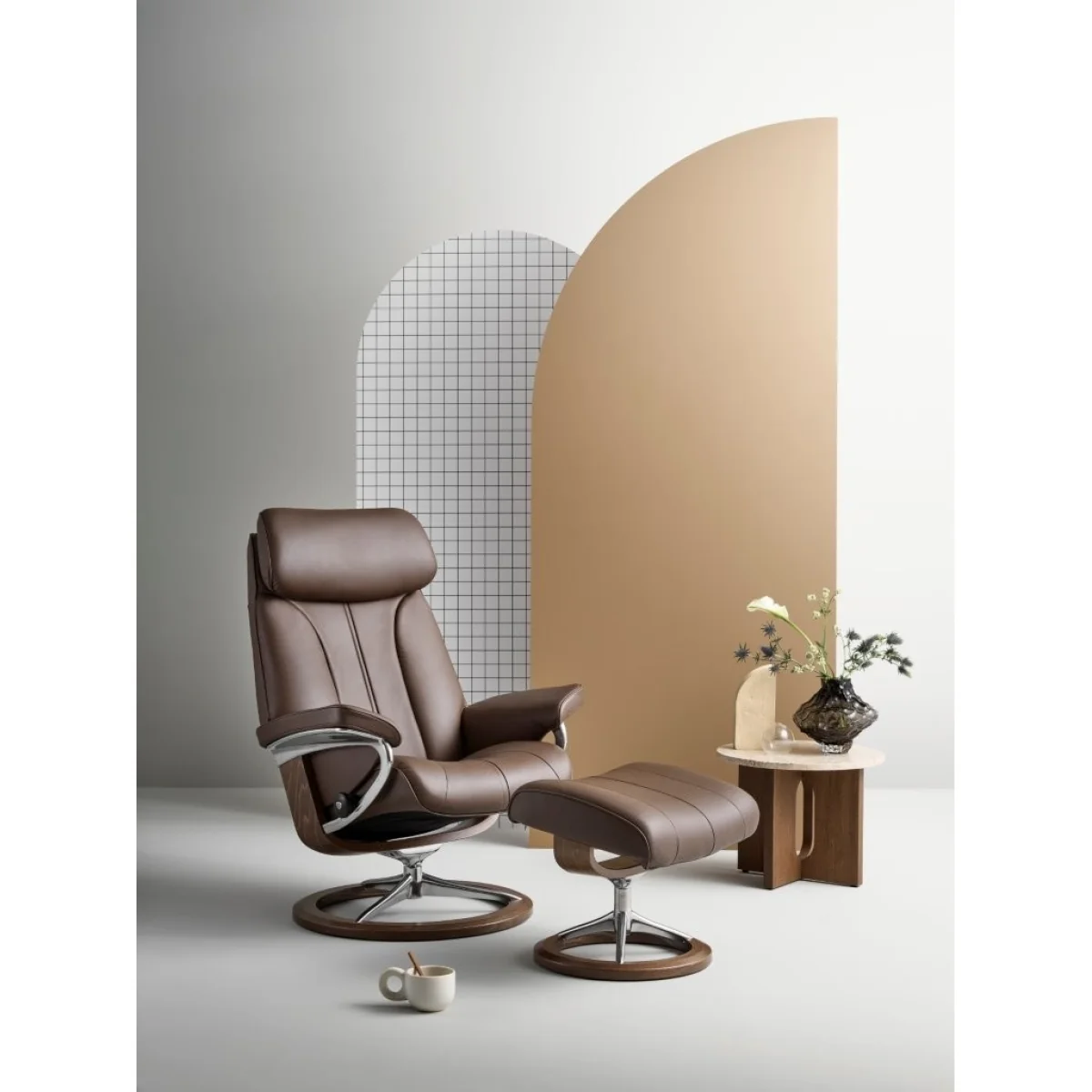 Stressless Paul Chair With Signature Base - Large - Fabric - With Footstool – image 3