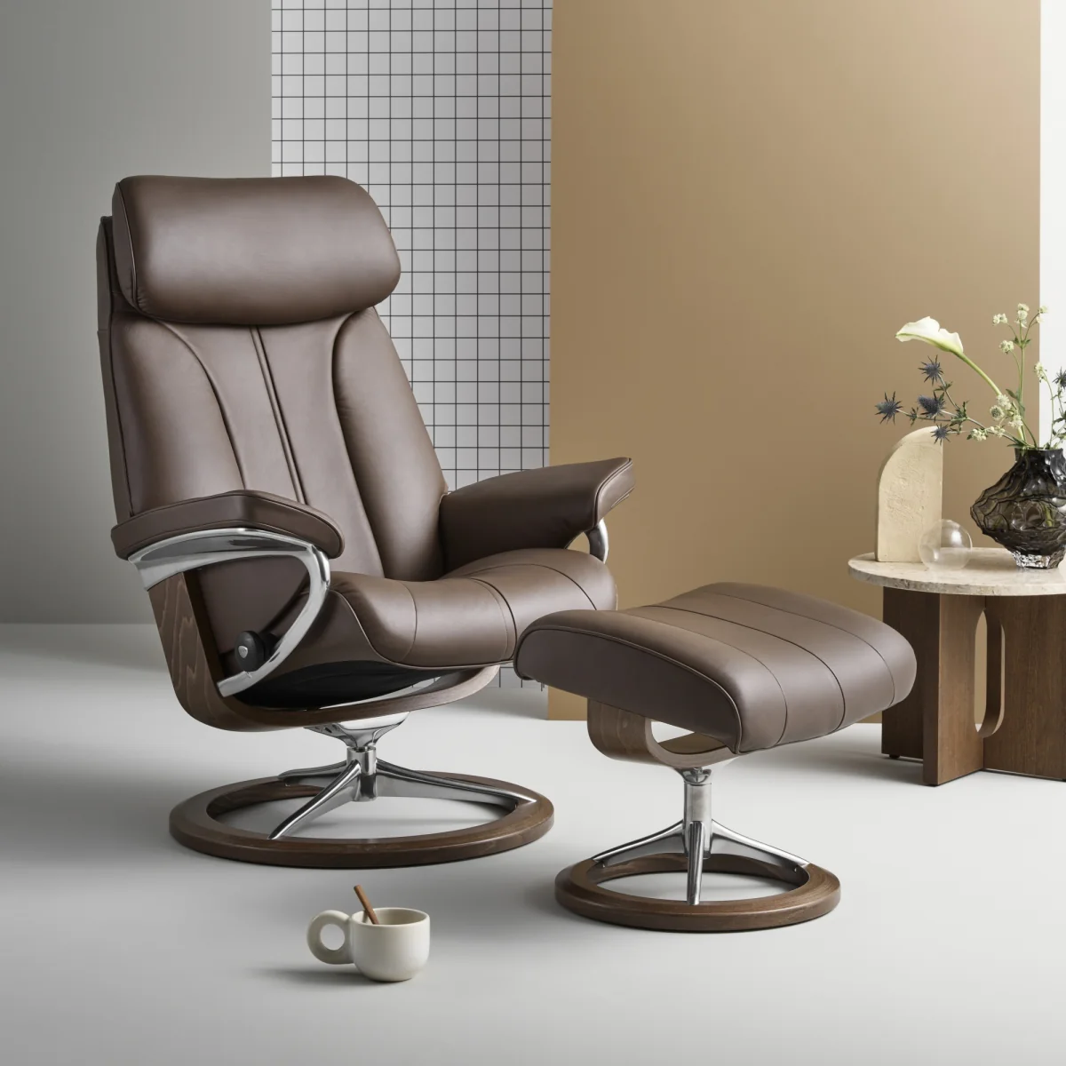 Stressless Paul Chair With Signature Base - Large - Fabric - With Footstool – image 1
