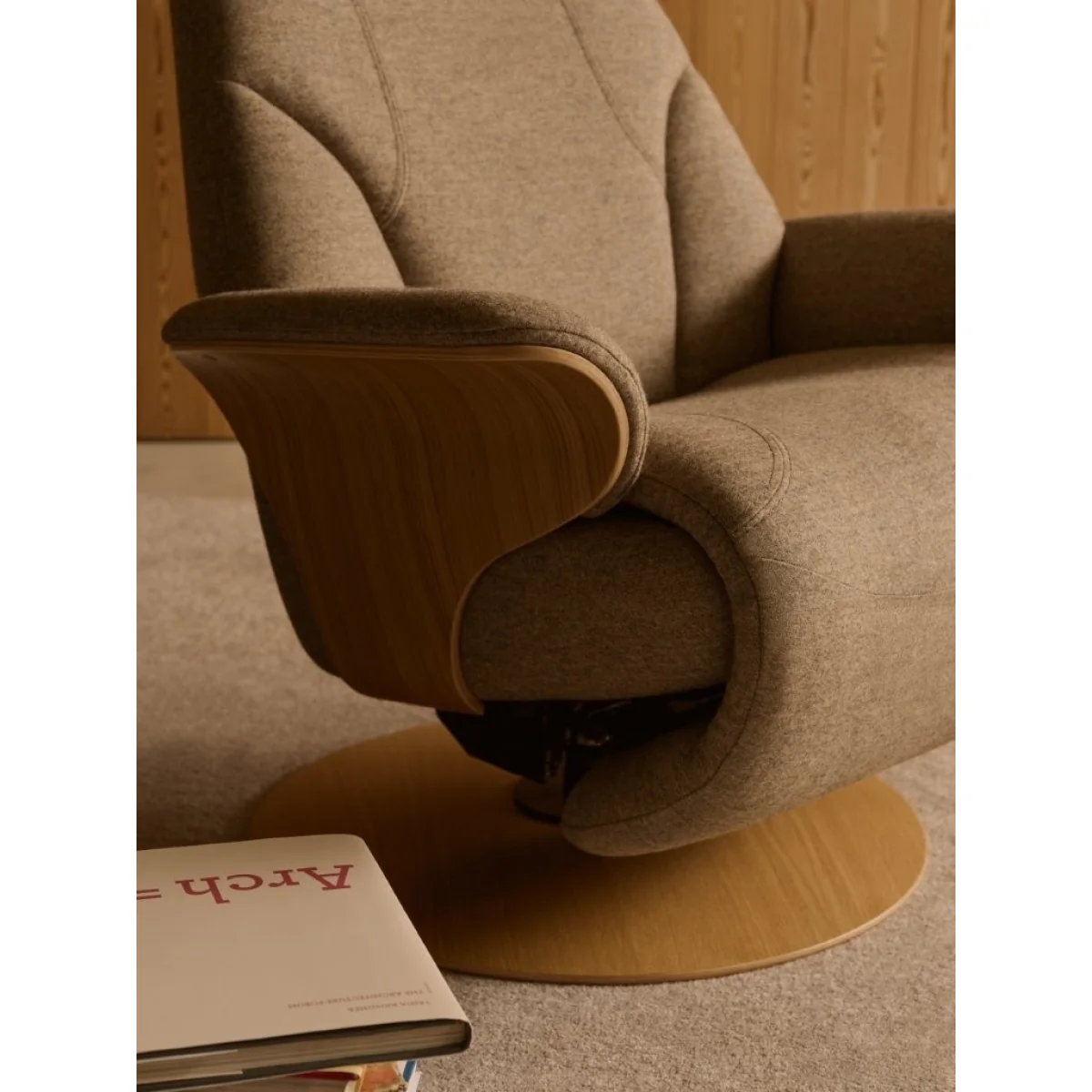 Stressless Adam Power Recliner Chair With Disc Base - Batick Leather – image 6