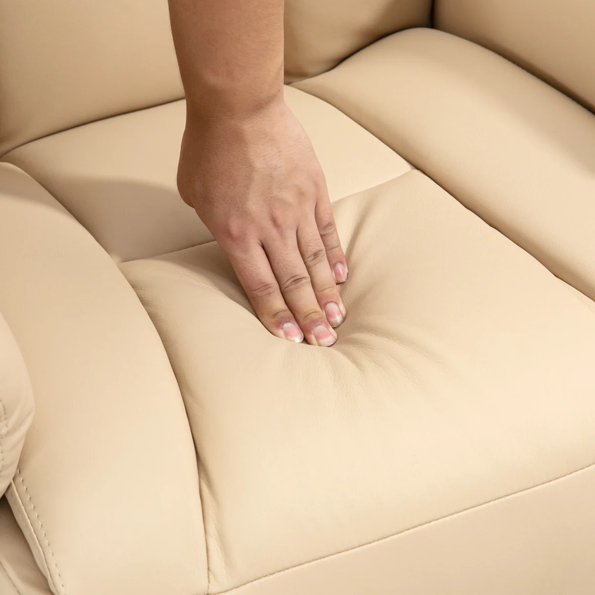 HOMCOM Adjustable Swivel Recliner with Footrest Padded Arms - Beige – image 4