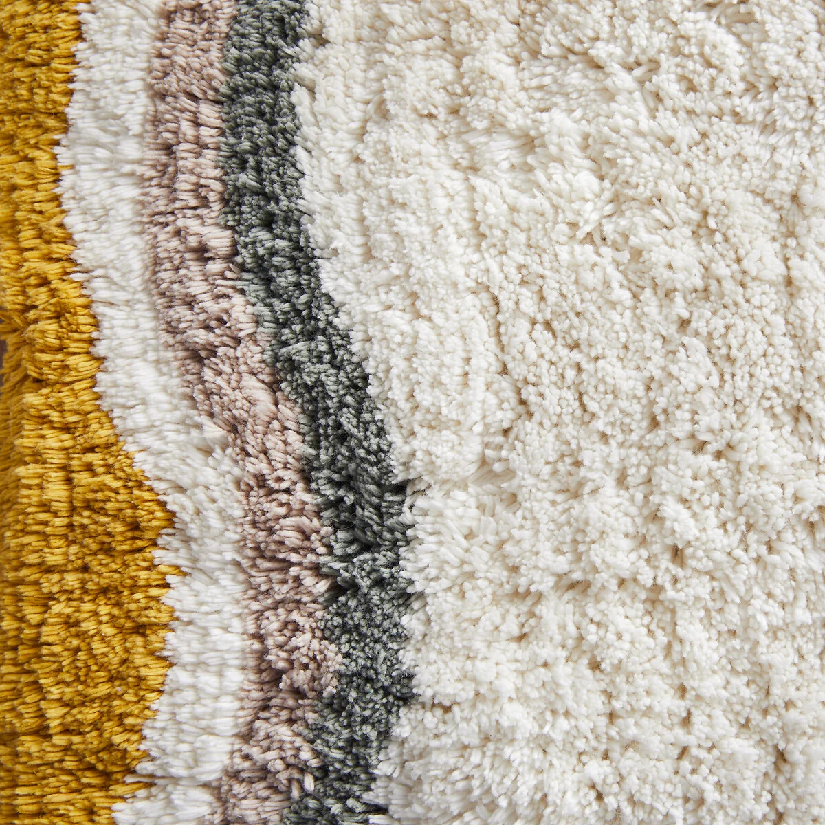 Spili Tufted Organic Cotton Child's Bedside Rug – image 5