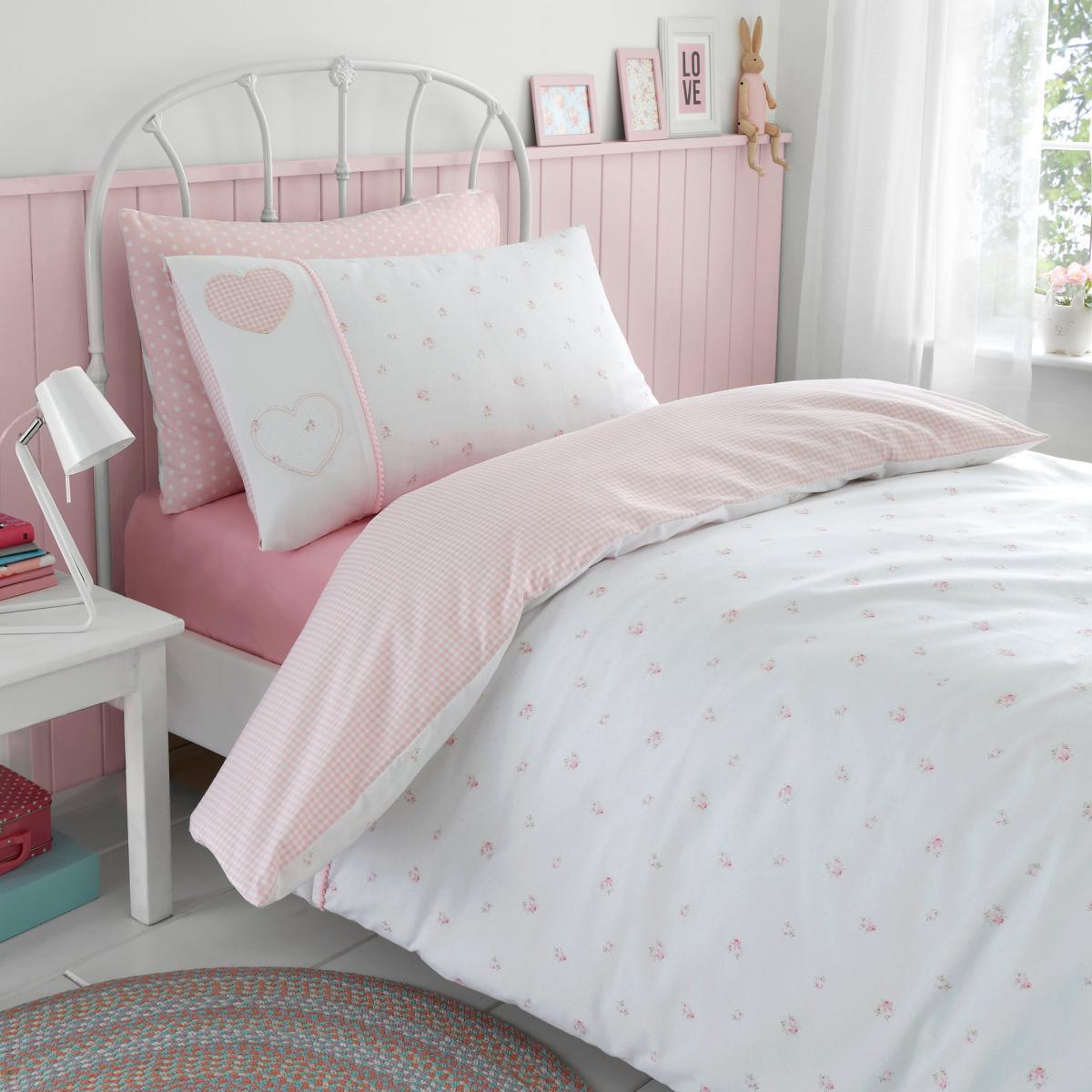 Patchwork Hearts Duvet Cover and Pillowcase Set Pink and White – image 2