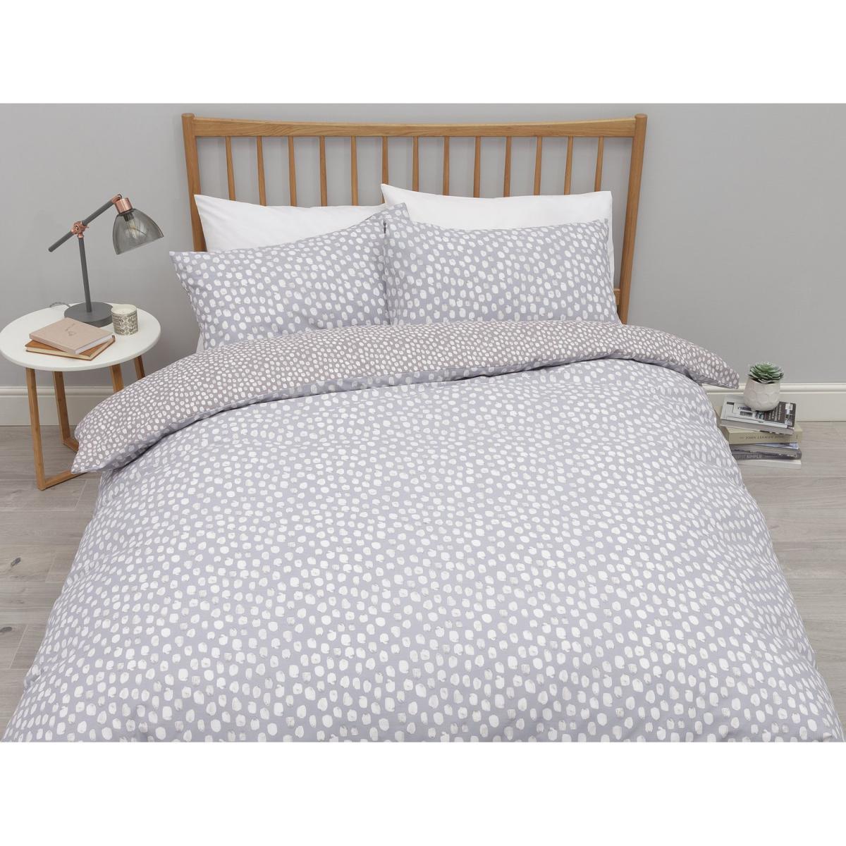 Habitat Coastline Spot Reversible Bedding Set - Single – image 2