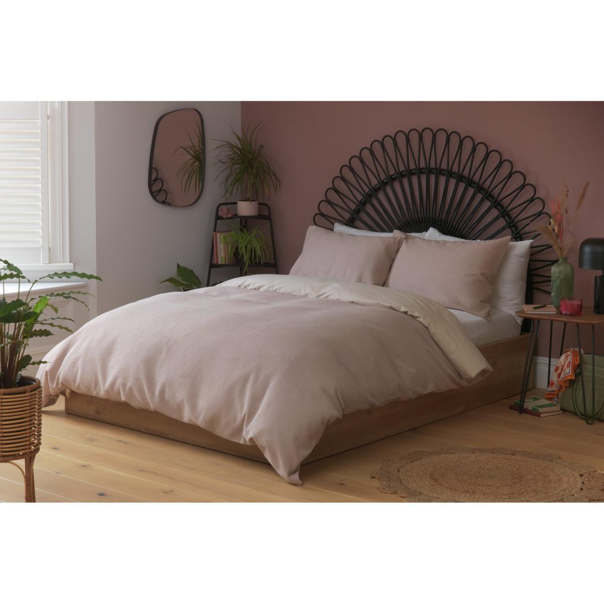 Habitat Pure Cotton Waffle Blush Bedding Set - Single – image 3