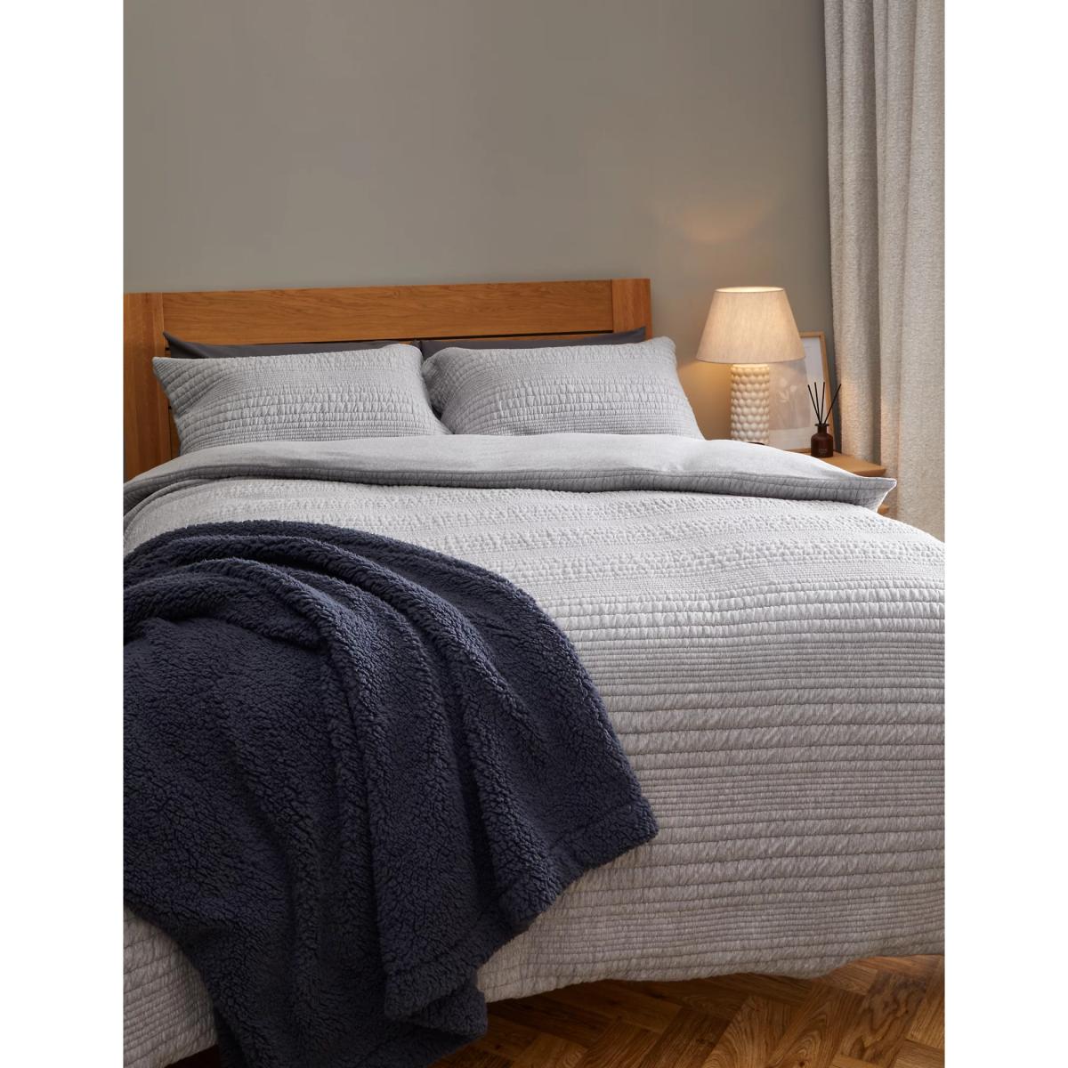 M&S Jersey Matelassé Bedding Set - SGL - Grey, Grey – image 3