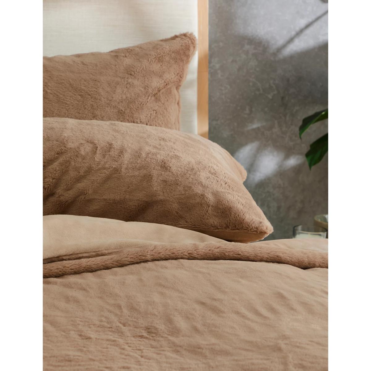 M&S Faux Fur Bedding Set - SGL - Biscuit, Biscuit,Grey,Navy – image 4