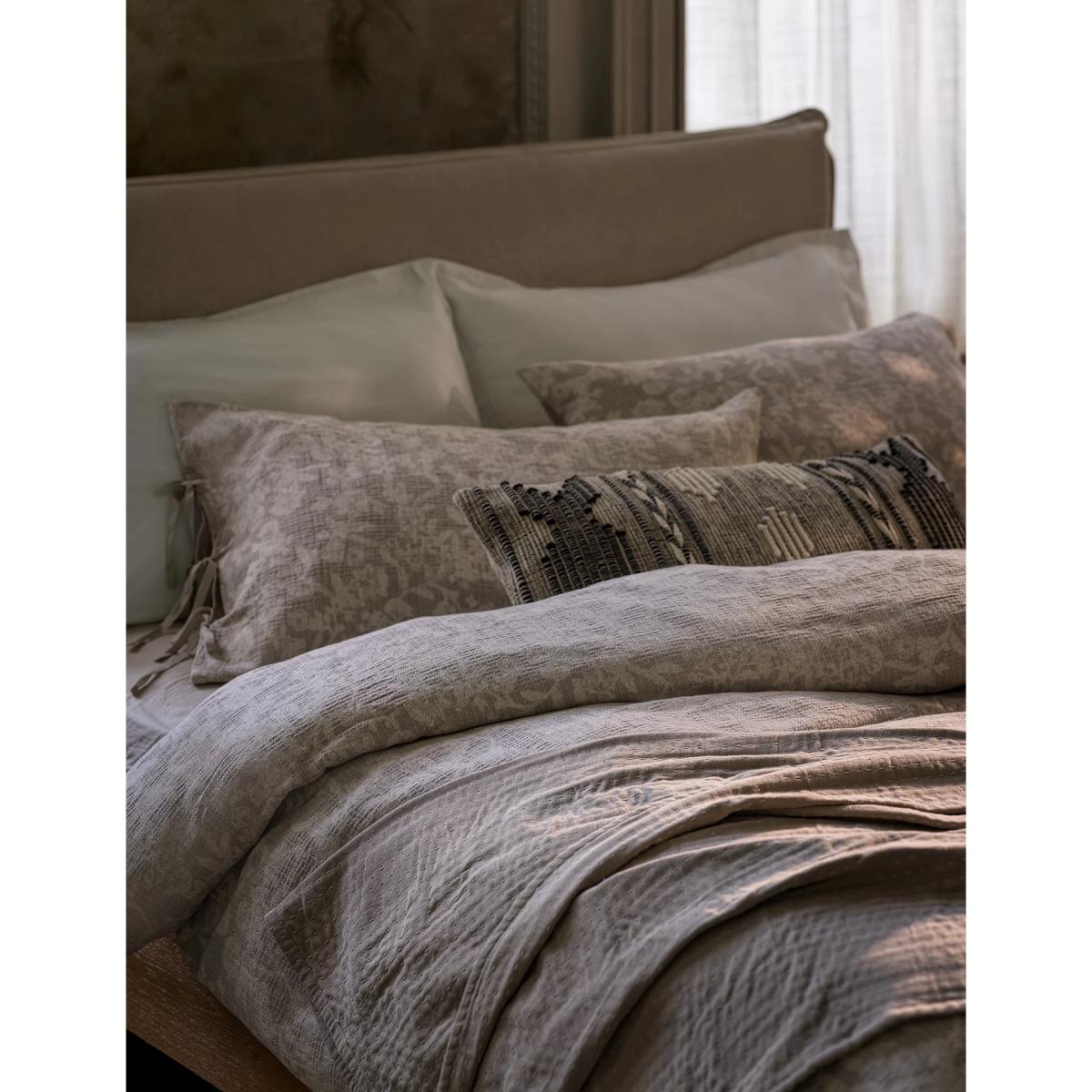 M&S X Fired Earth Seville Rosaleda Jacquard Bedding Set - DBL - Malm, Malm – image 4