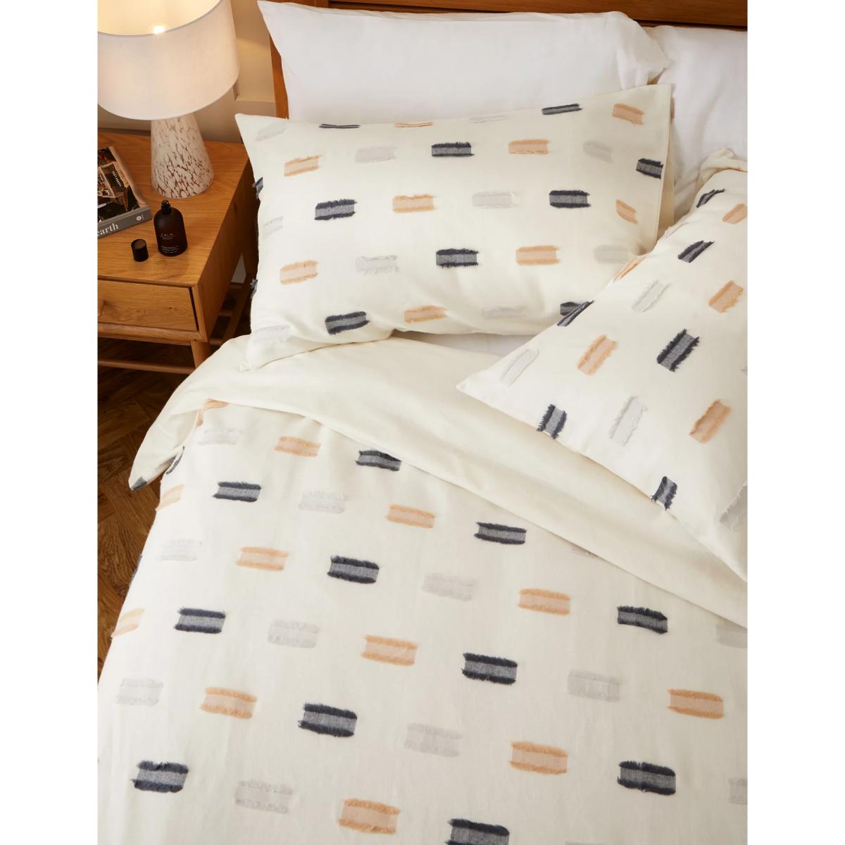 M&S Pure Brushed Cotton Tufted Dobby Bedding Set - SGL - Natural Mix, Natural Mix – image 2